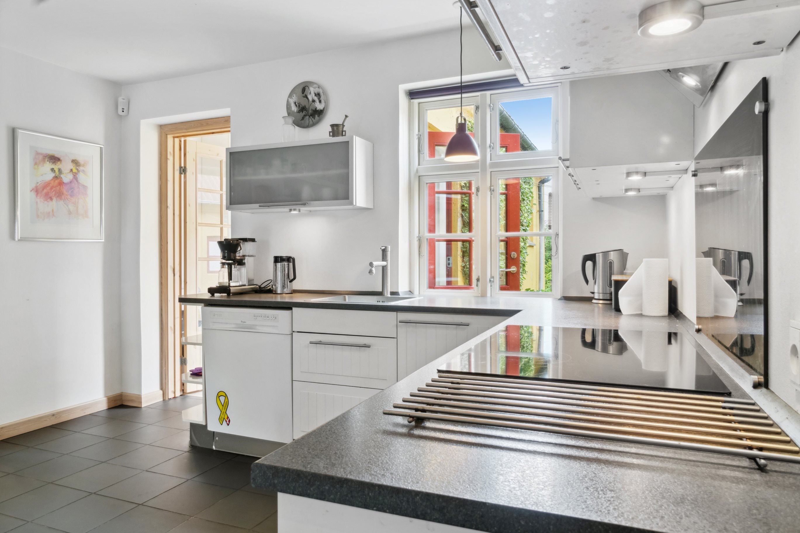 Fremhævet køkken billede i fuldskærmstilstand. Billede af Kildebakken 29, Everdrup, 4733 Tappernøje