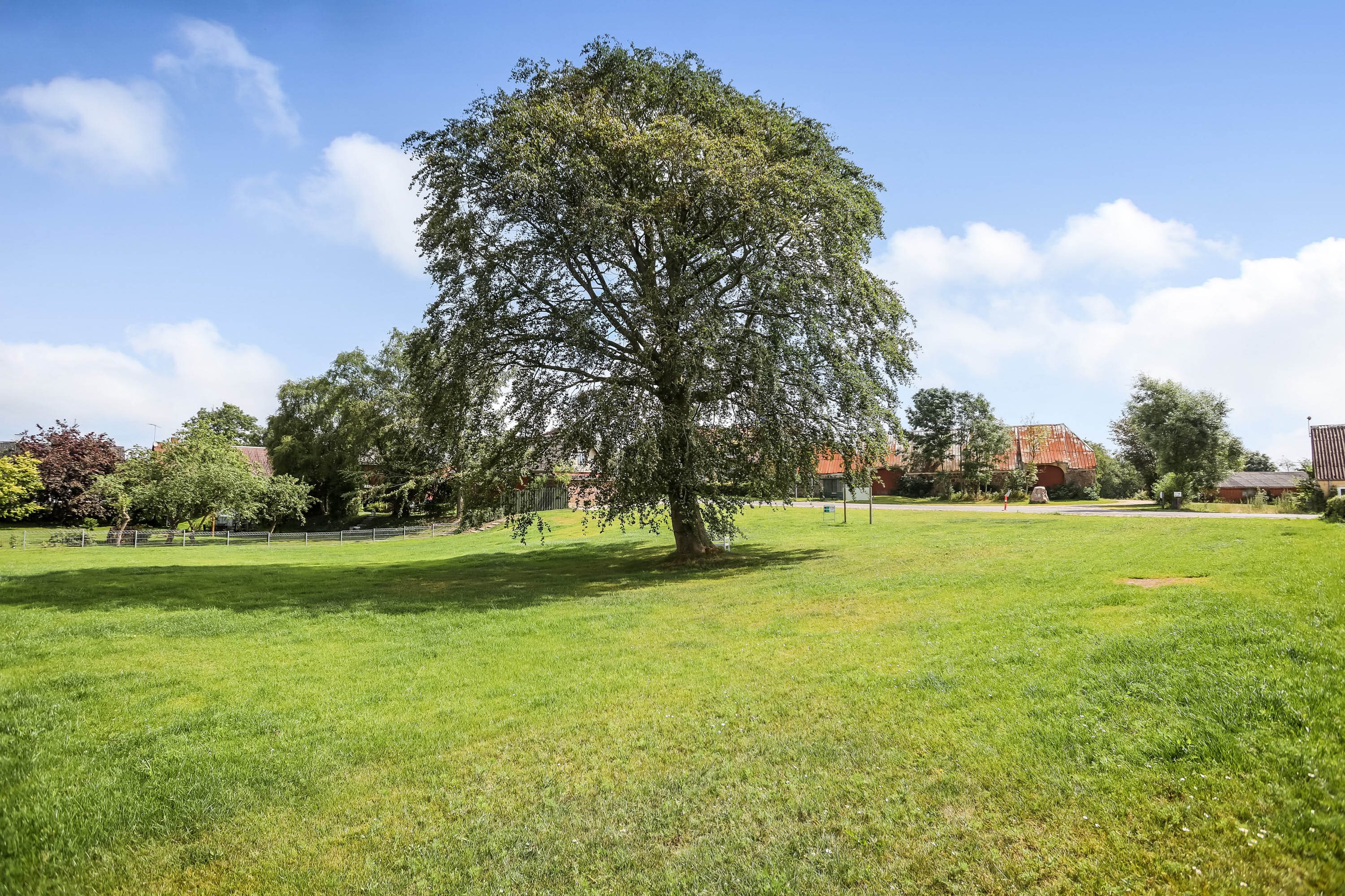 Fremhævet grund billede i fuldskærmstilstand. Billede af Honumvej 37, Honum, 8763 Rask Mølle