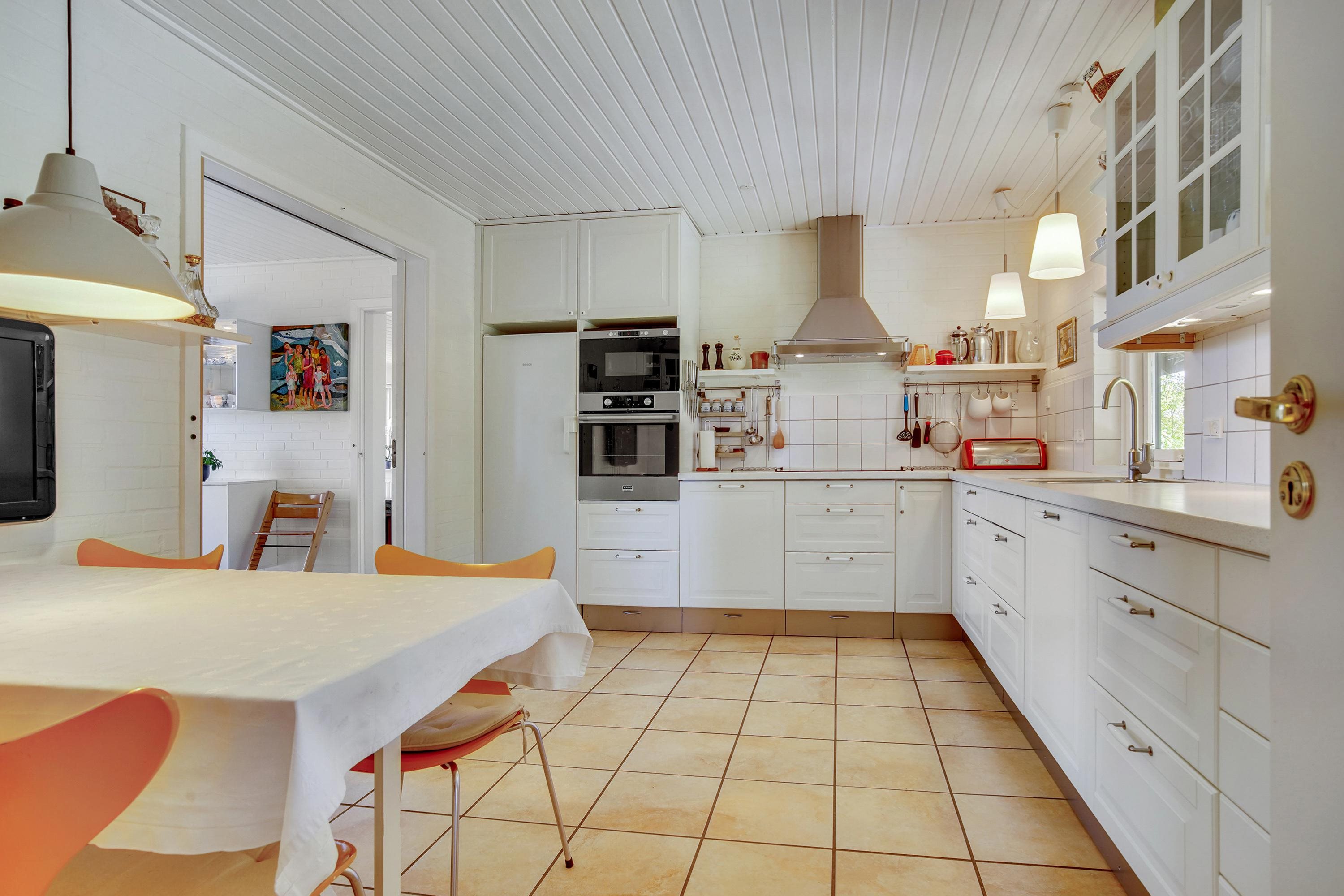 Fremhævet køkken billede i fuldskærmstilstand. Billede af Skansebakken 23A, Horne, 9850 Hirtshals