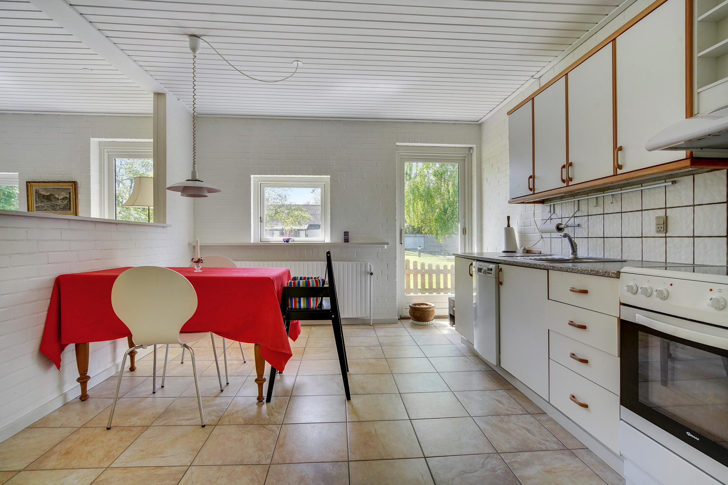 Fremhævet køkken billede i fuldskærmstilstand. Billede af Skansebakken 23A, Horne, 9850 Hirtshals