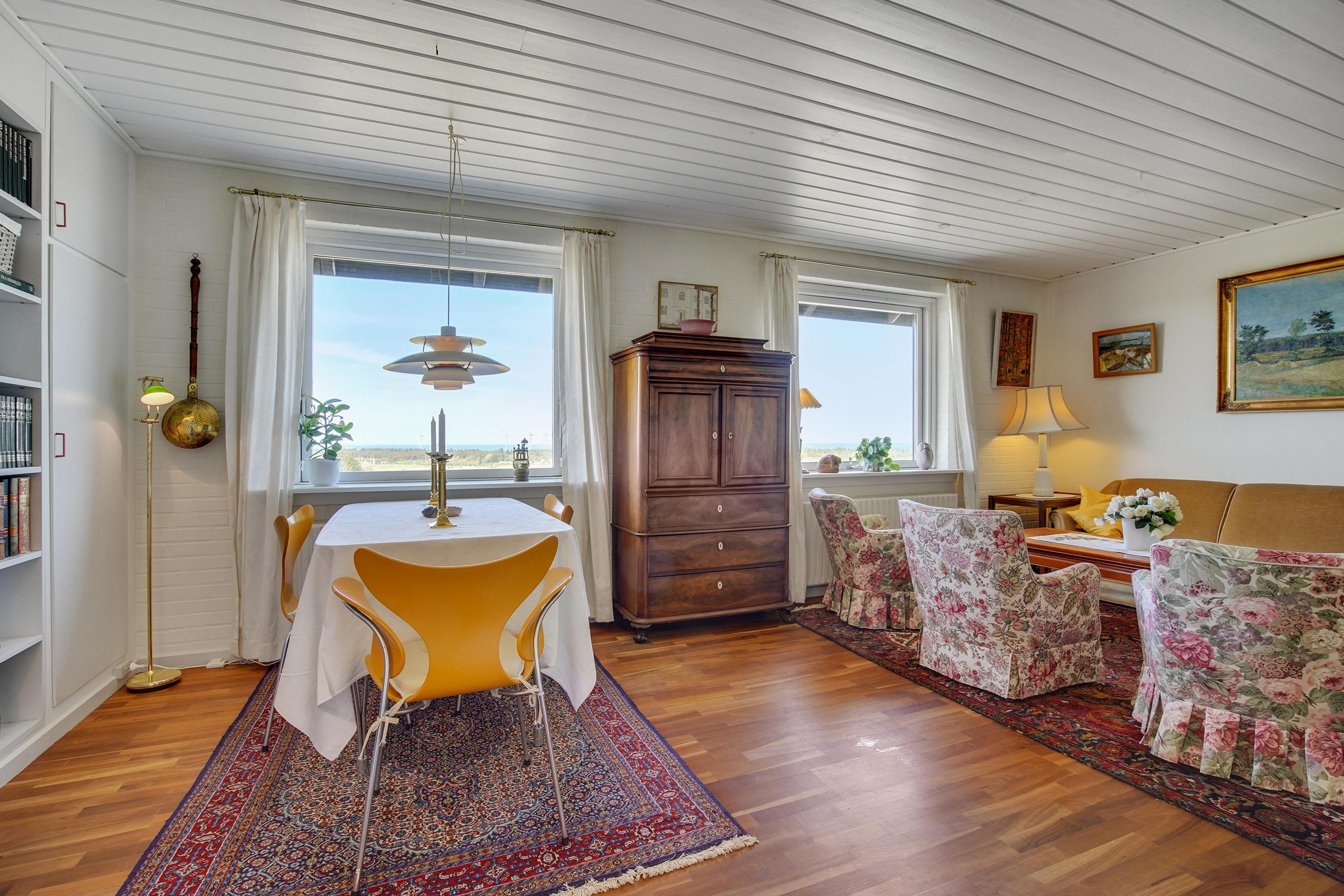 Fremhævet stue billede i fuldskærmstilstand. Billede af Skansebakken 23A, Horne, 9850 Hirtshals