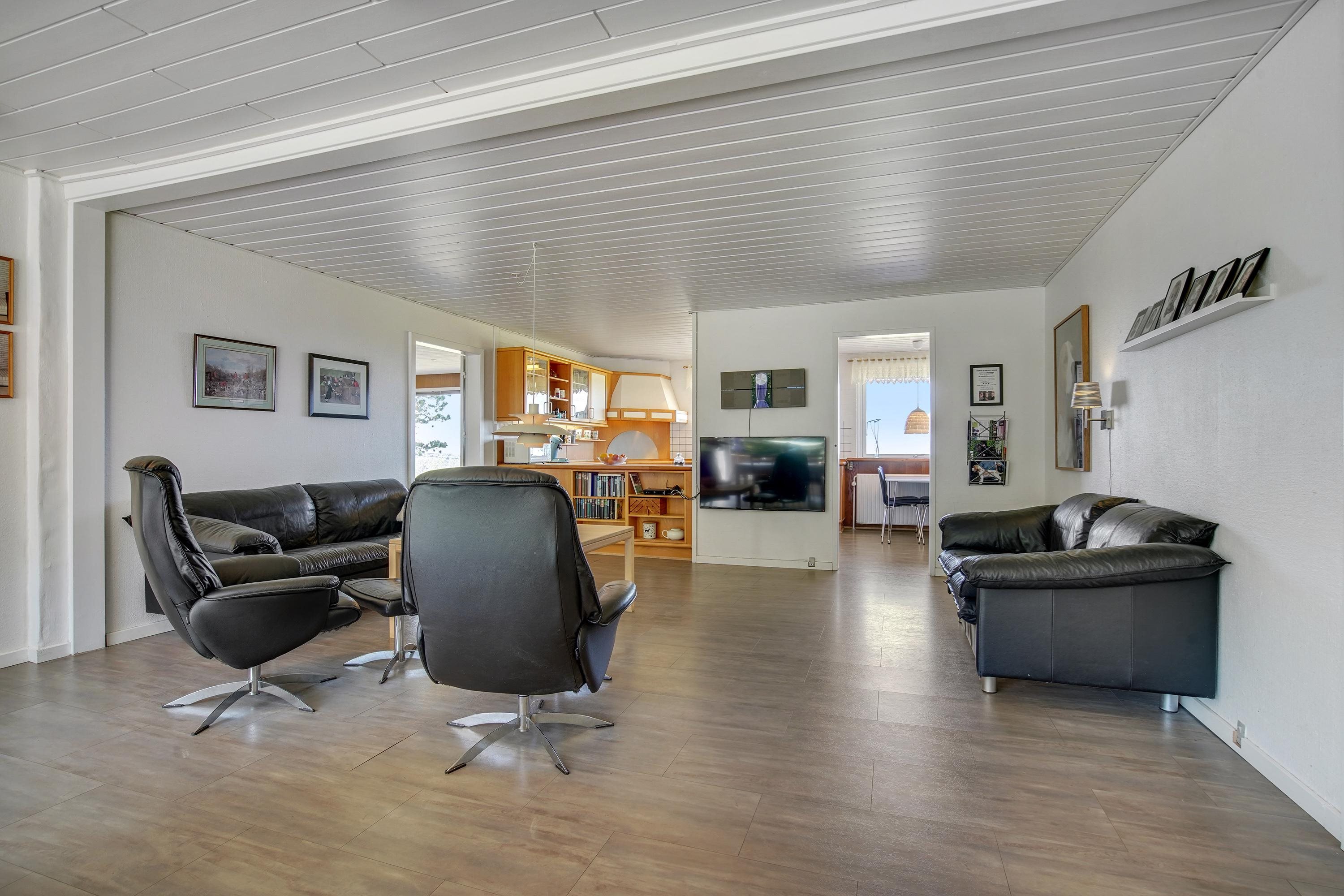 Fremhævet stue billede i fuldskærmstilstand. Billede af Skansebakken 23A, Horne, 9850 Hirtshals