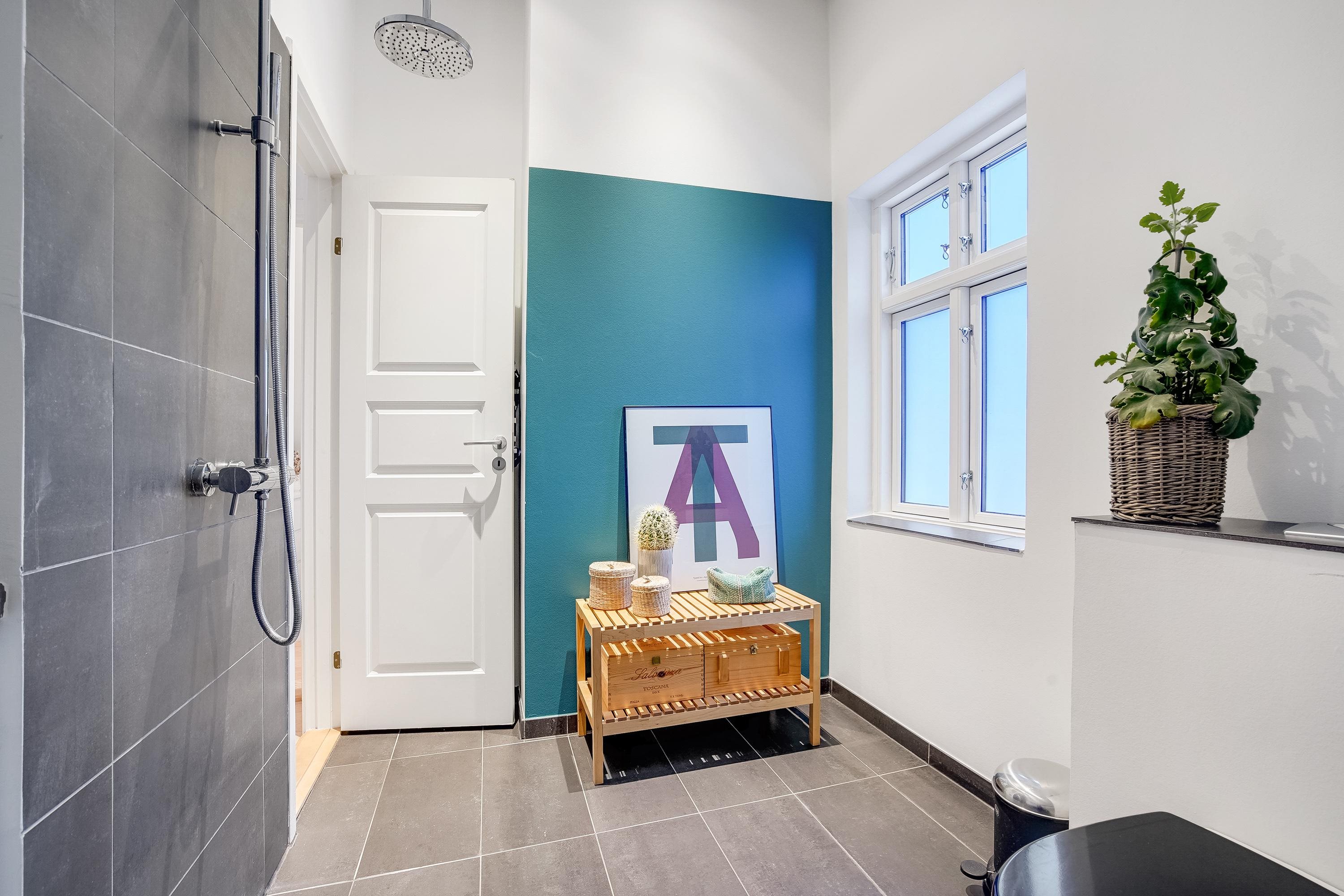 Fremhævet badeværelse billede i fuldskærmstilstand. Billede af Skagensvej 14, 9800 Hjørring