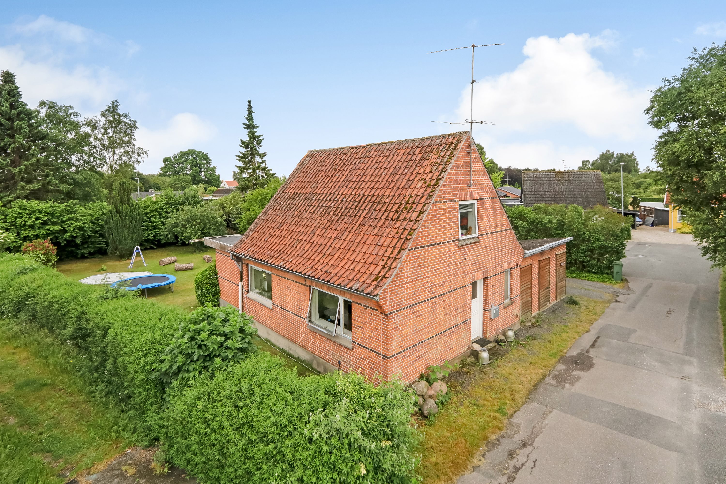 Fremhævet ejendommen billede i fuldskærmstilstand. Billede af Vinkelvej 2, 5772 Kværndrup