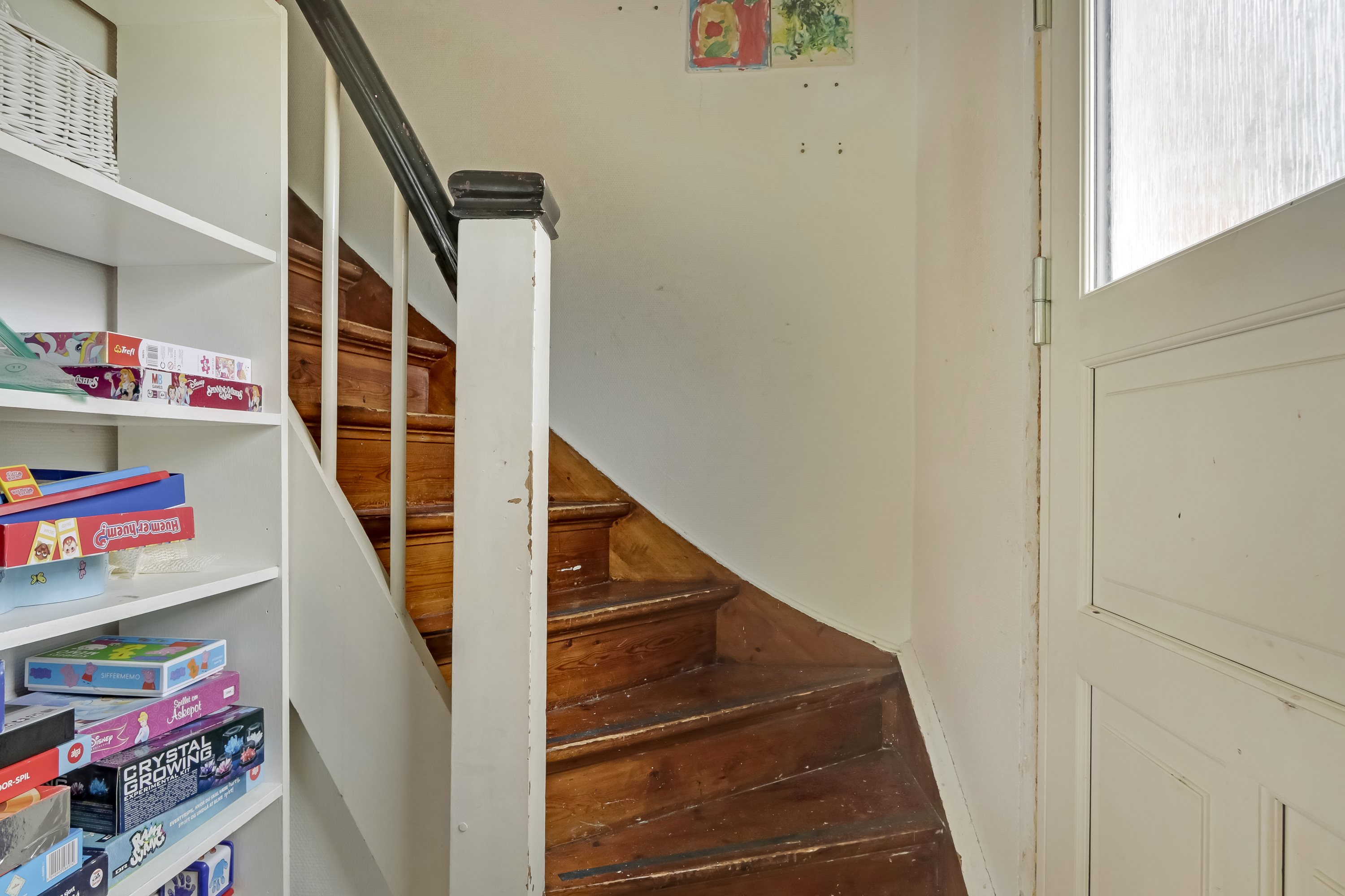 Fremhævet trappe billede i fuldskærmstilstand. Billede af Vinkelvej 2, 5772 Kværndrup