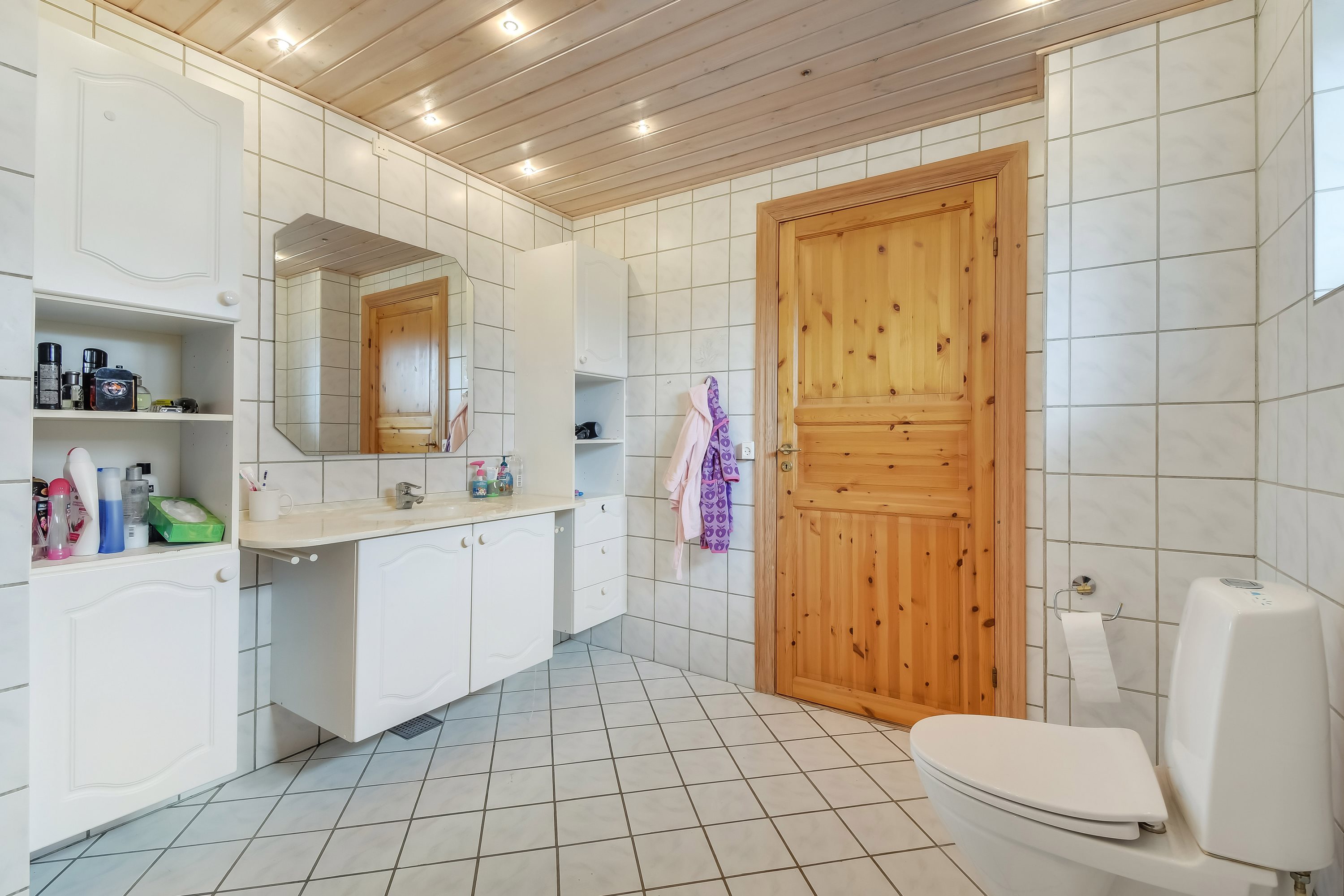 Fremhævet badeværelse billede i fuldskærmstilstand. Billede af Bremdalvej 15, Bremdal, 7600 Struer