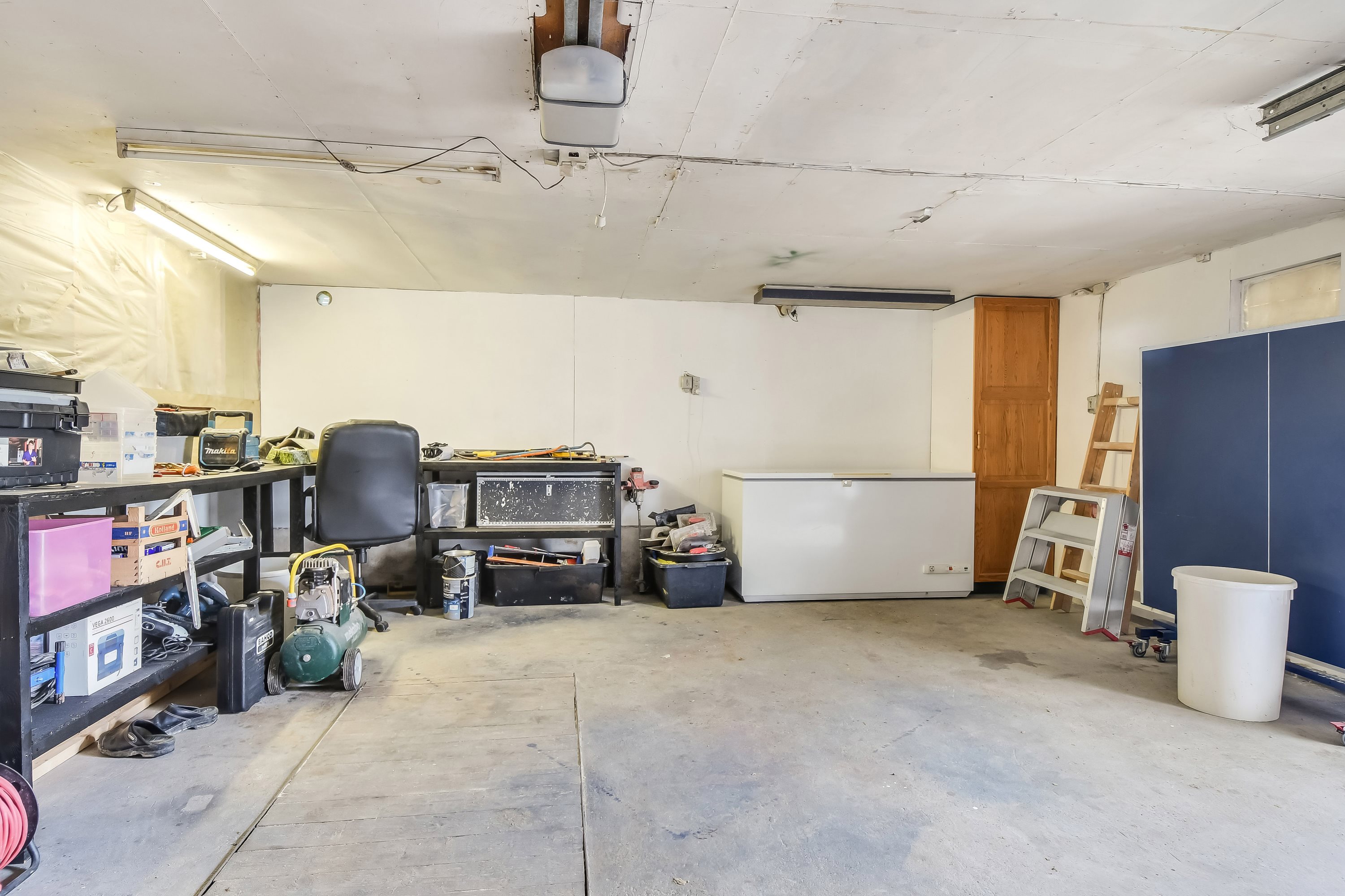 Fremhævet garage billede i fuldskærmstilstand. Billede af Bremdalvej 15, Bremdal, 7600 Struer