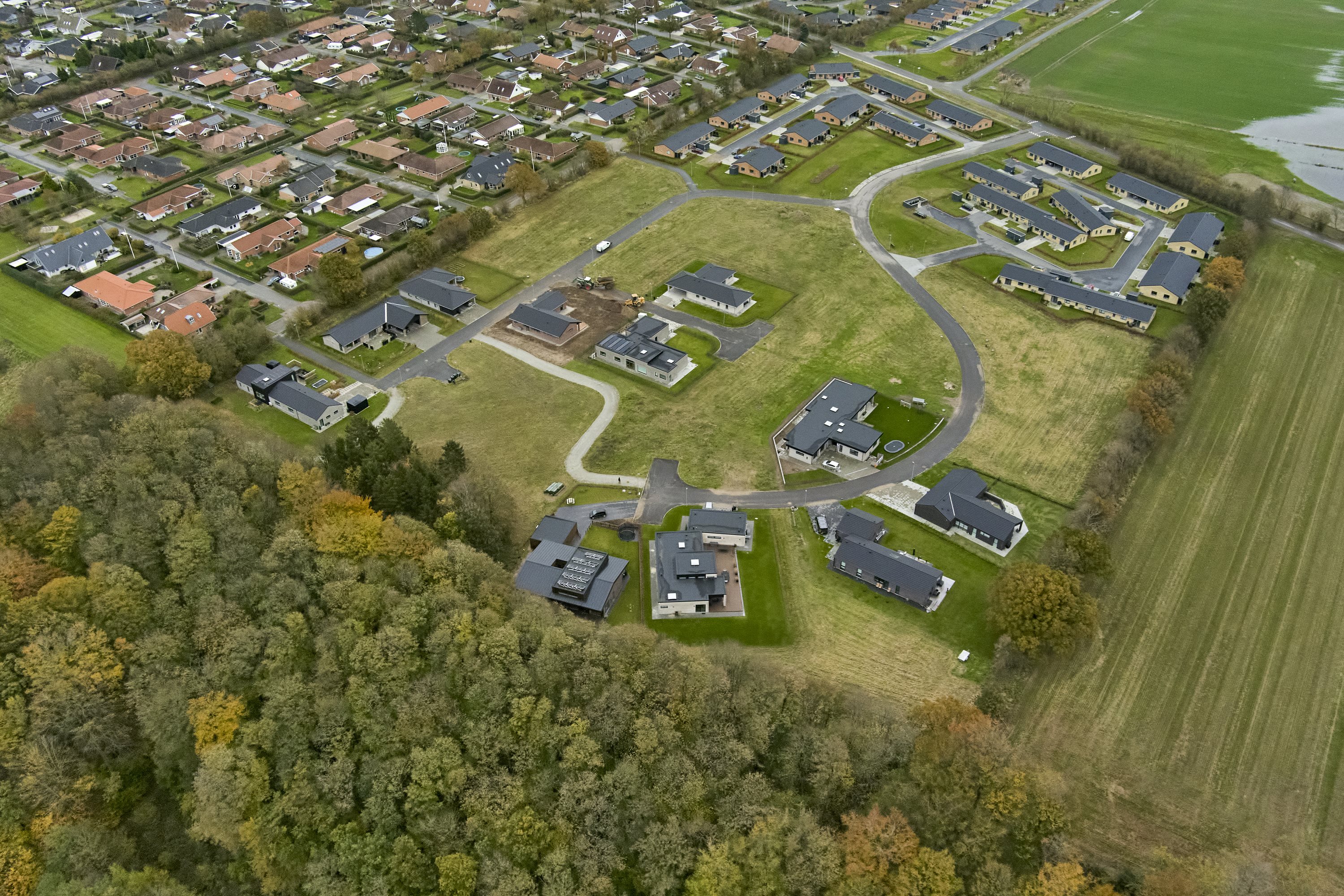 Miniaturebillede 2: andet. Billede af Løvvænget 11, 6051 Almind