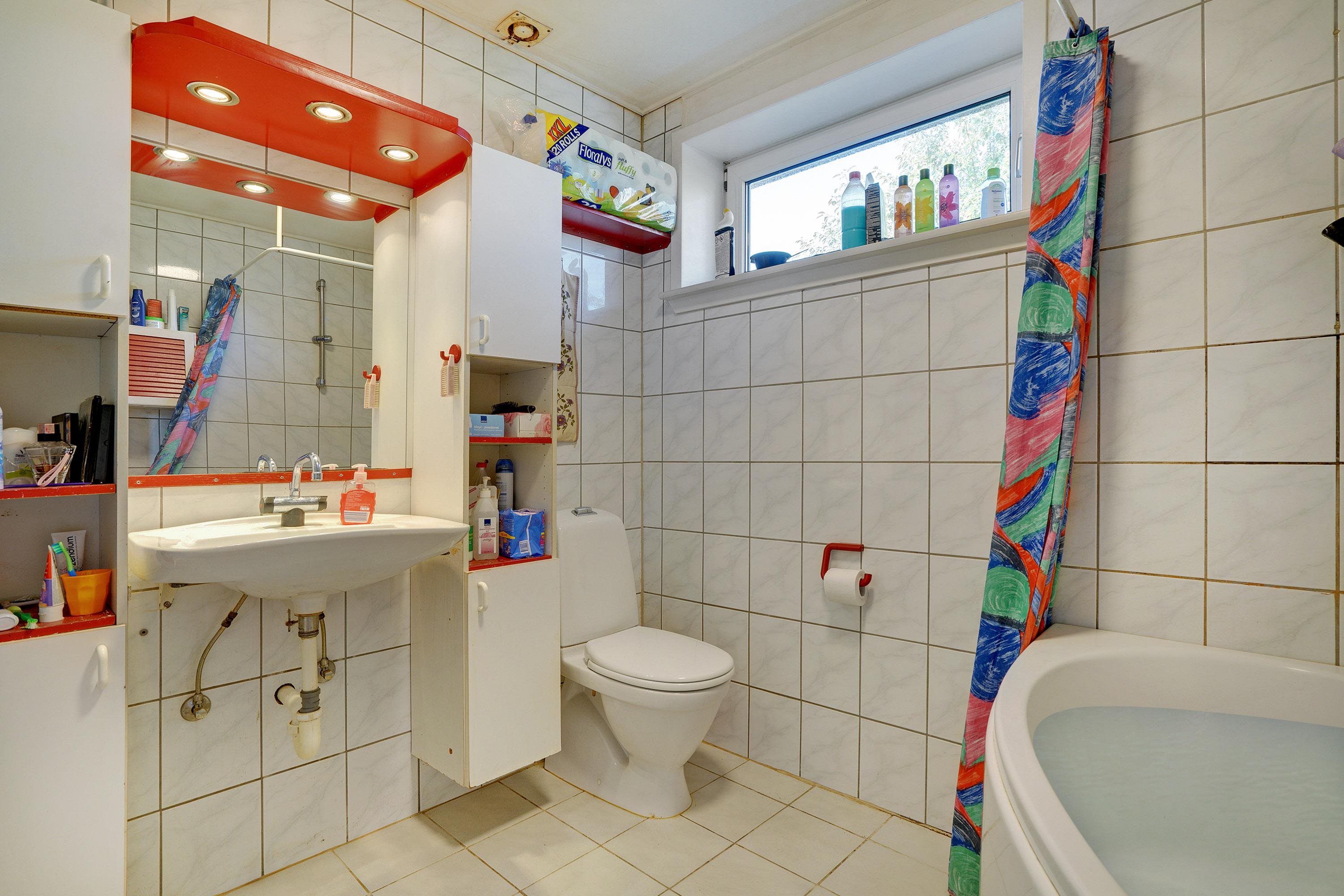 Fremhævet badeværelse billede i fuldskærmstilstand. Billede af Gammel Skolevej 21, Tandslet, 6470 Sydals