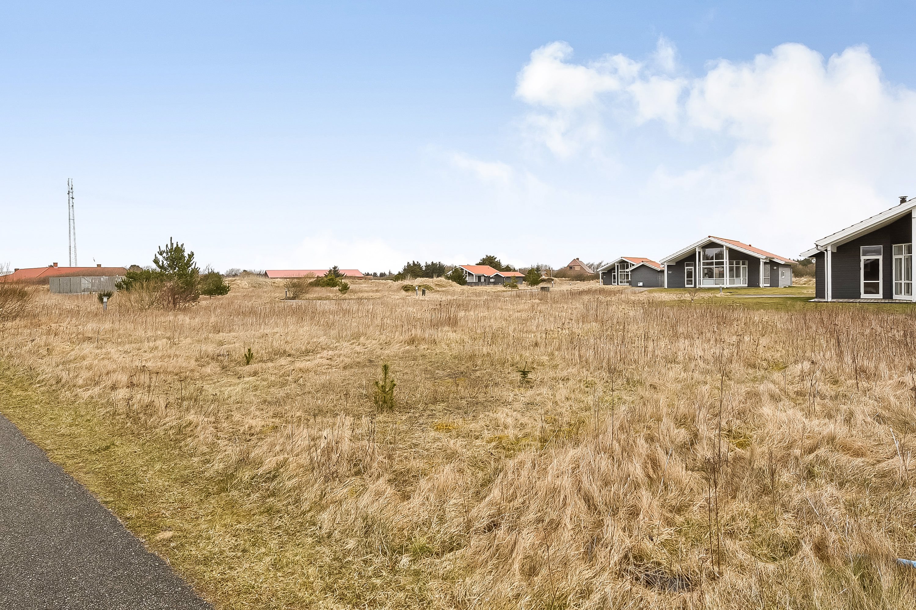 Miniaturebillede 2: ejendommen. Billede af Fjand Strand 11, Fjand Strand, 6990 Ulfborg