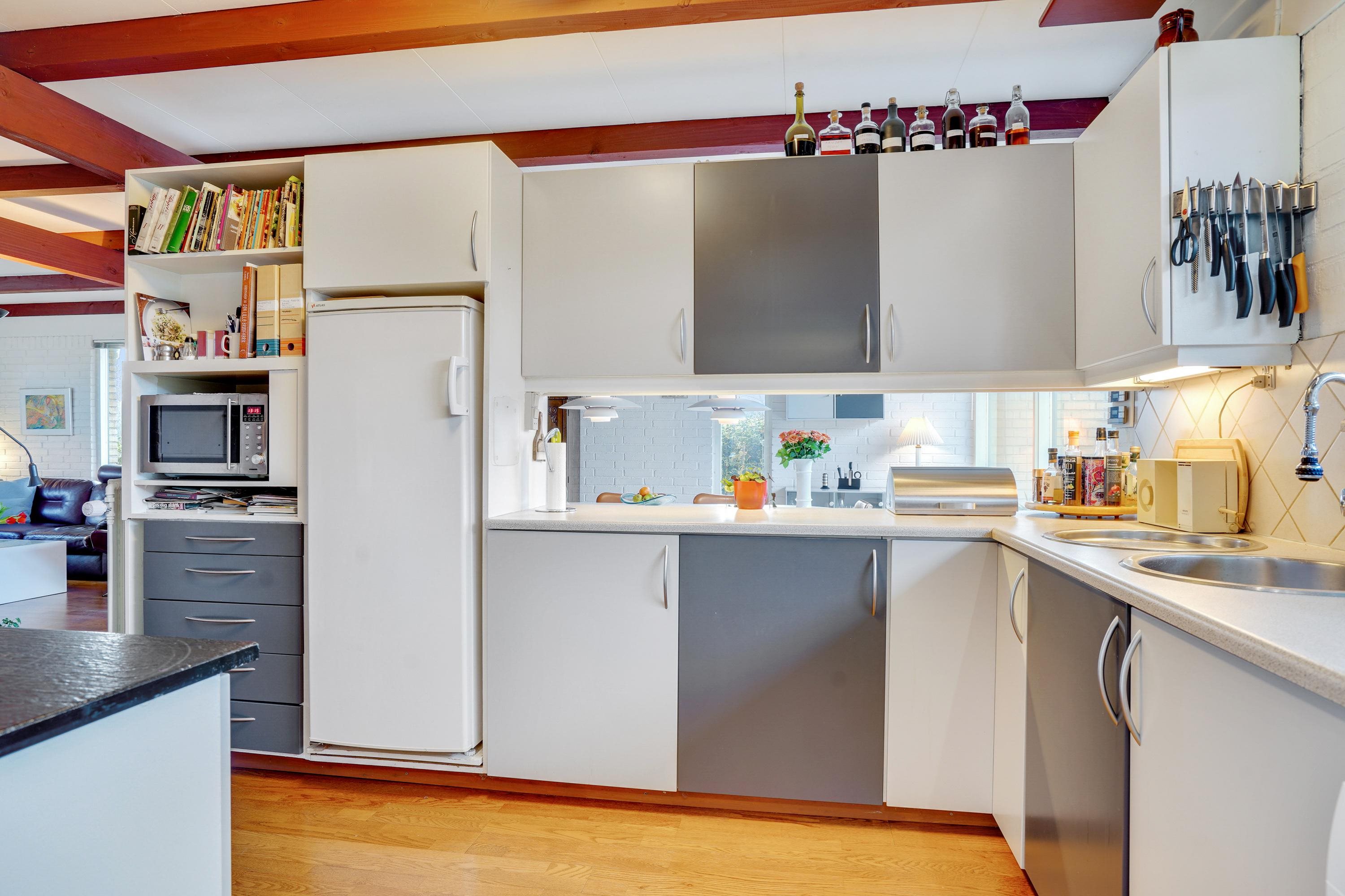 Miniaturebillede 1: køkken. Billede af Egevej 29, Gærum, 9900 Frederikshavn