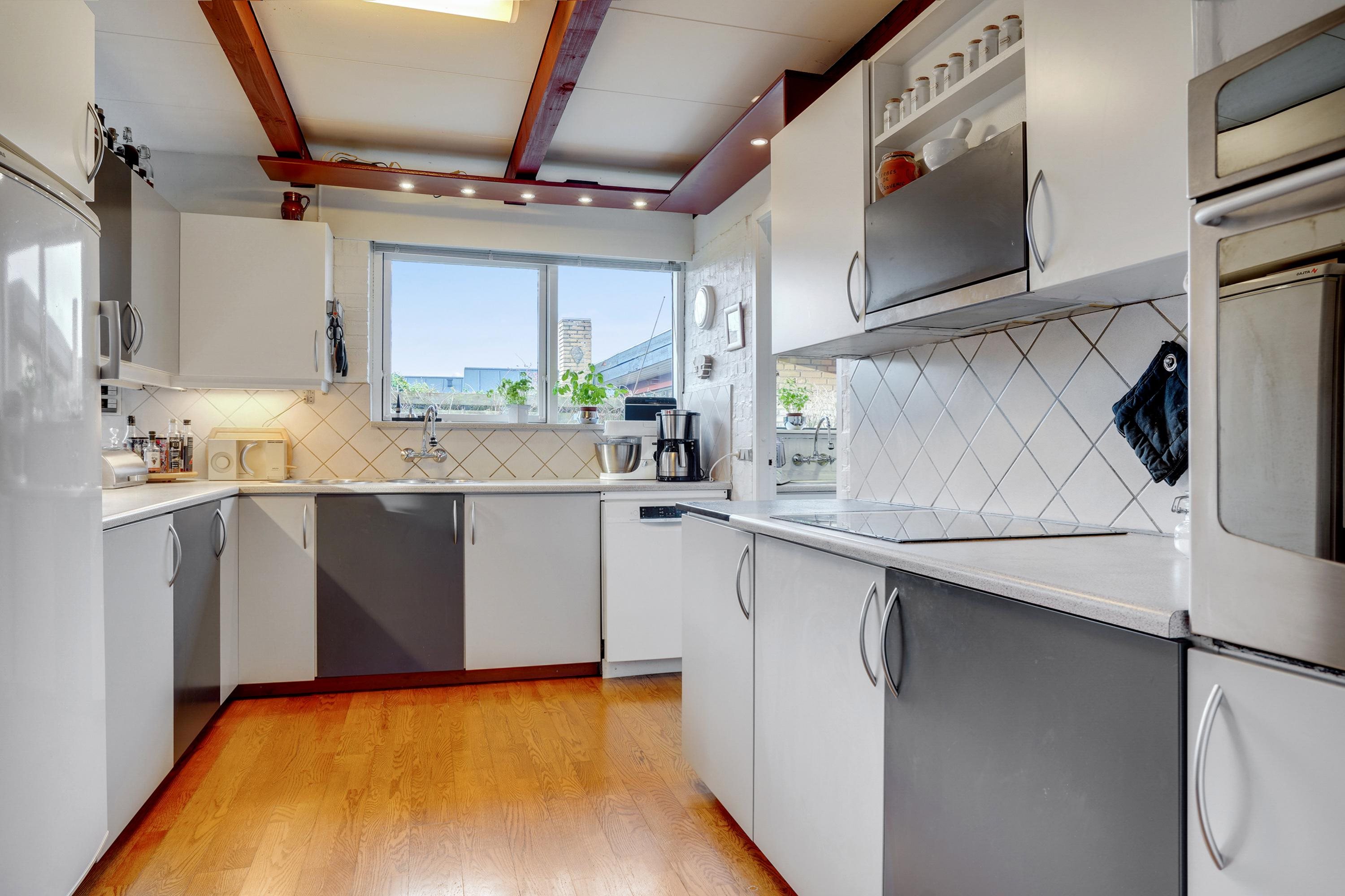 Miniaturebillede 2: køkken. Billede af Egevej 29, Gærum, 9900 Frederikshavn