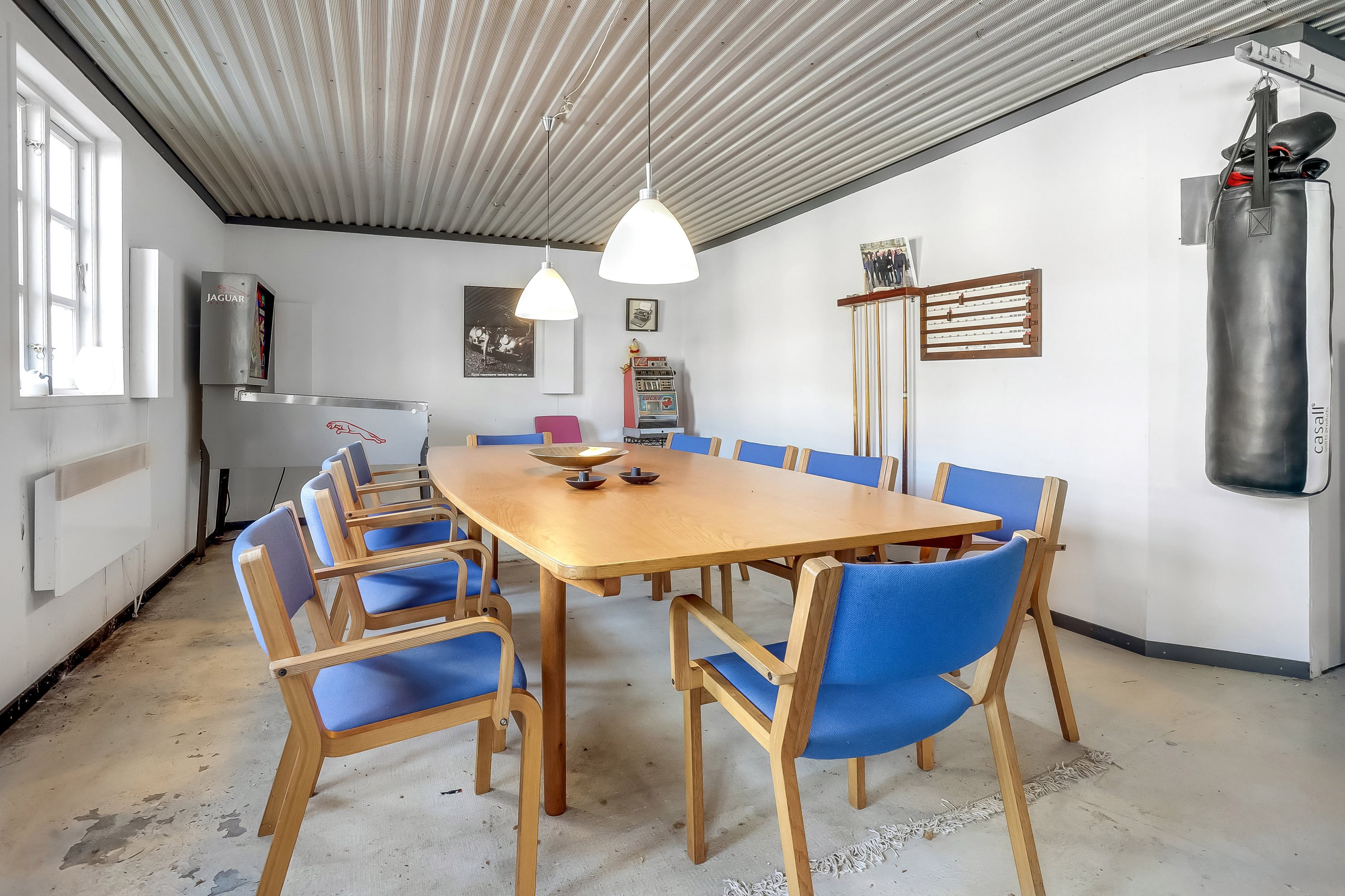 Fremhævet stue billede i fuldskærmstilstand. Billede af Rogenstrupvej 6, 8831 Løgstrup