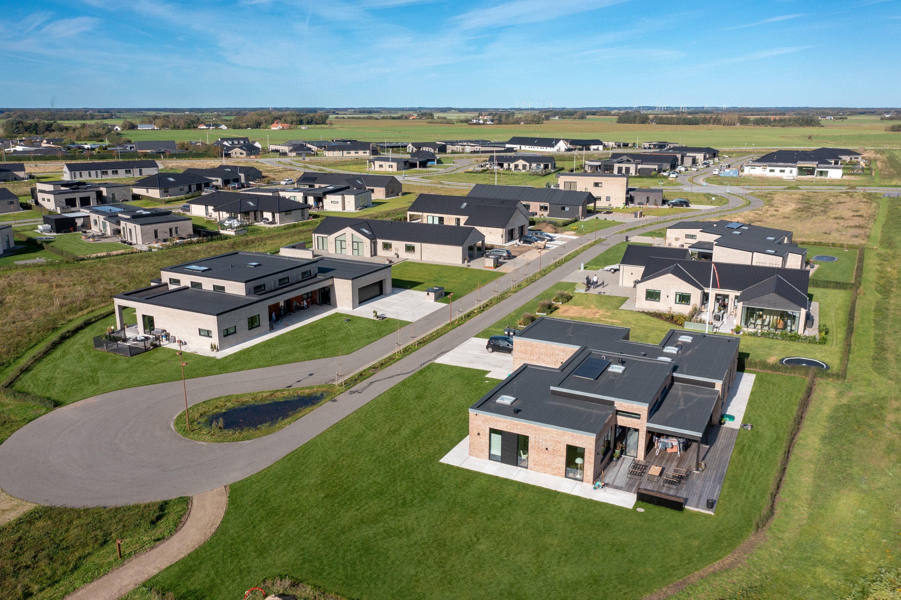 Fremhævet andet billede i fuldskærmstilstand. Billede af Solsikke Alle 8, 9440 Aabybro