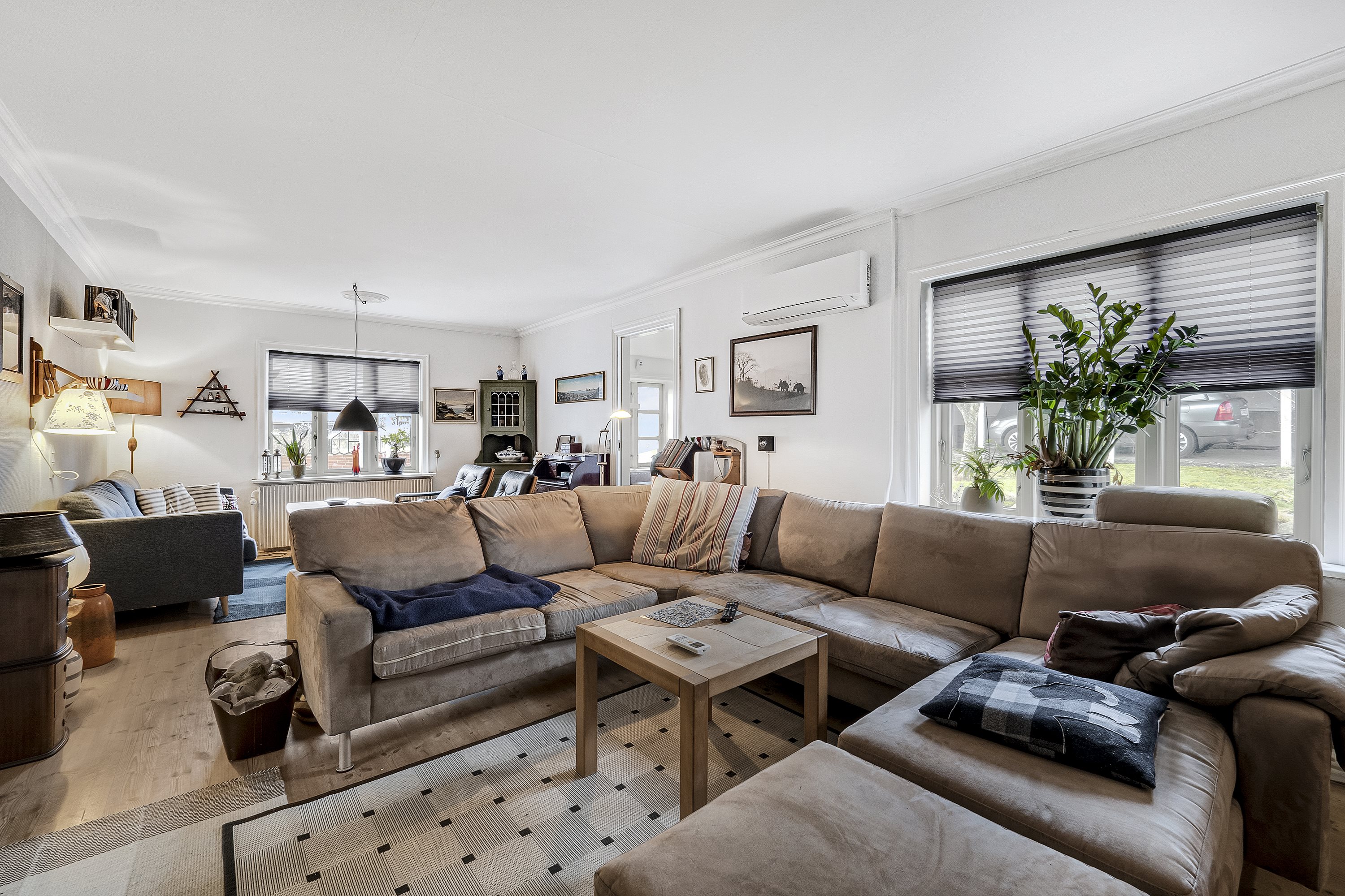 Fremhævet stue billede i fuldskærmstilstand. Billede af Mølletoften 58, 7800 Skive