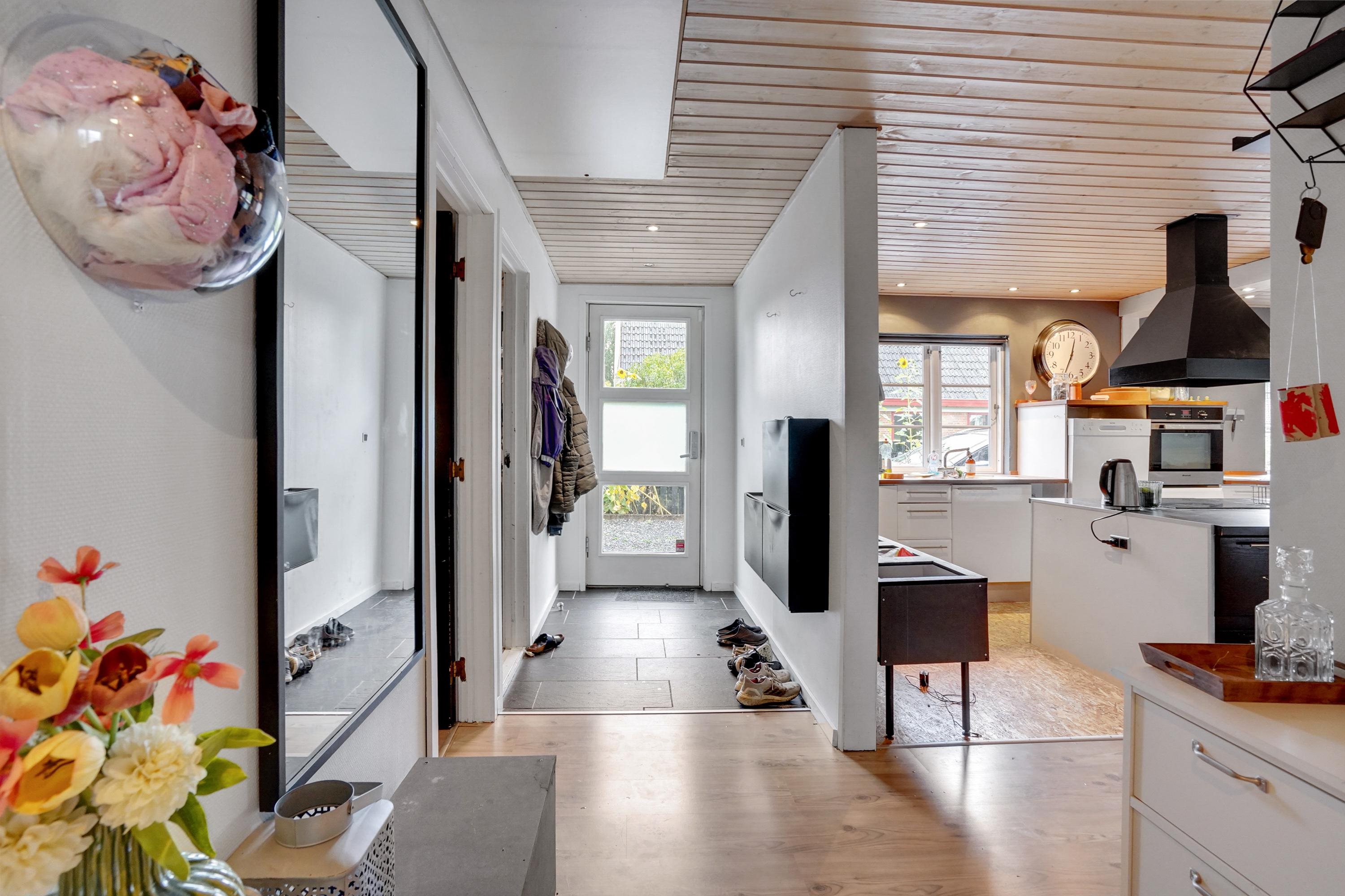 Miniaturebillede 2: gang. Billede af Karsevænget 16, Tinglev, 6360 Tinglev