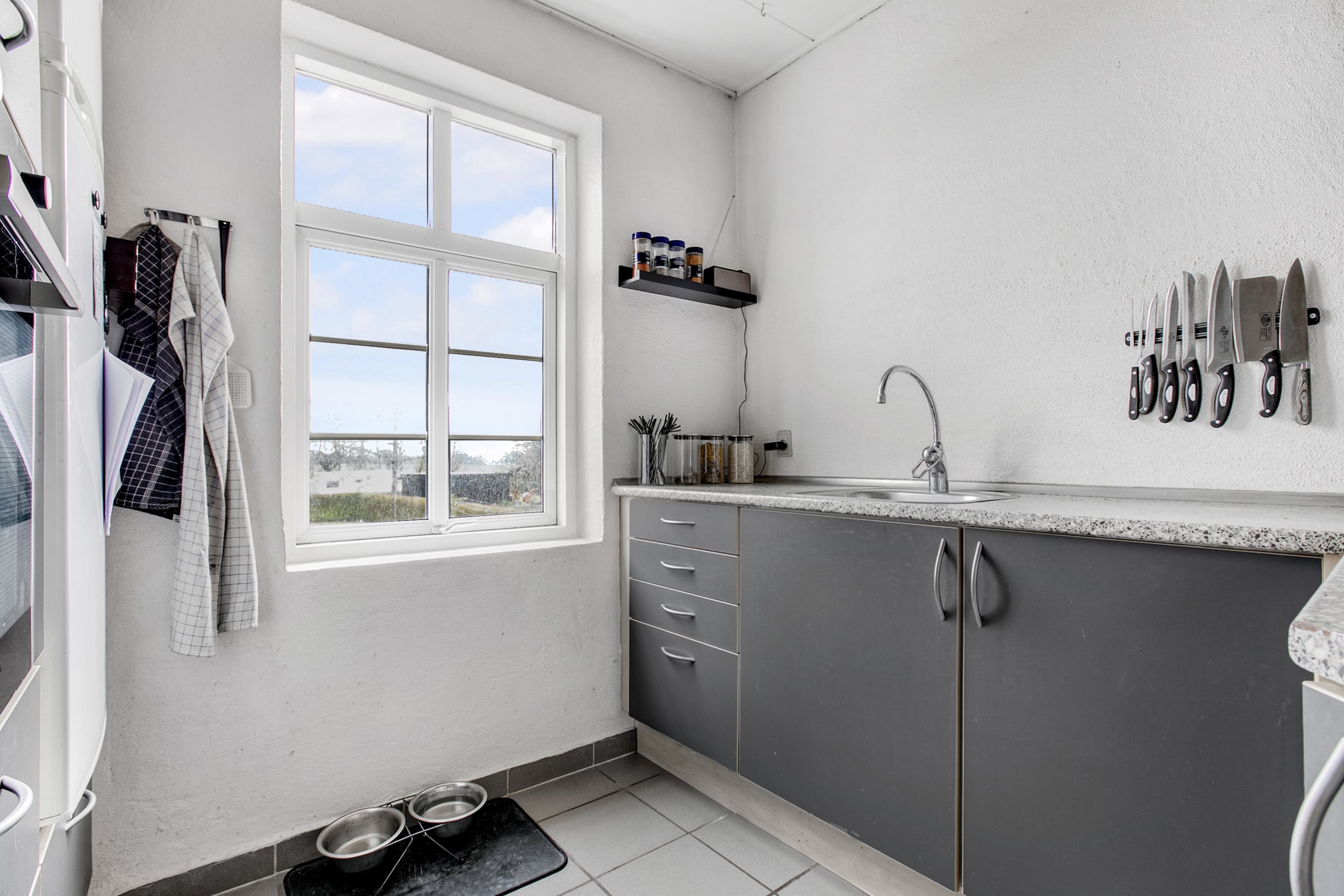 Fremhævet køkken billede i fuldskærmstilstand. Billede af Løgstørvej 134, Stenild, 9500 Hobro