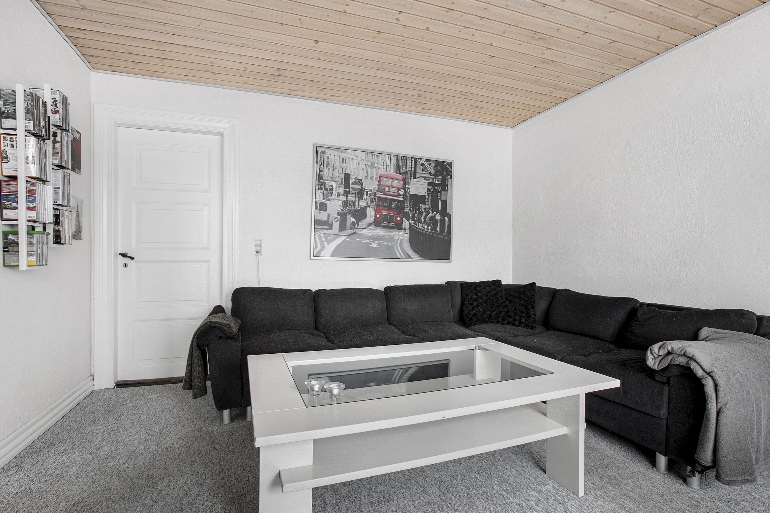 Fremhævet stue billede i fuldskærmstilstand. Billede af Løgstørvej 134, Stenild, 9500 Hobro