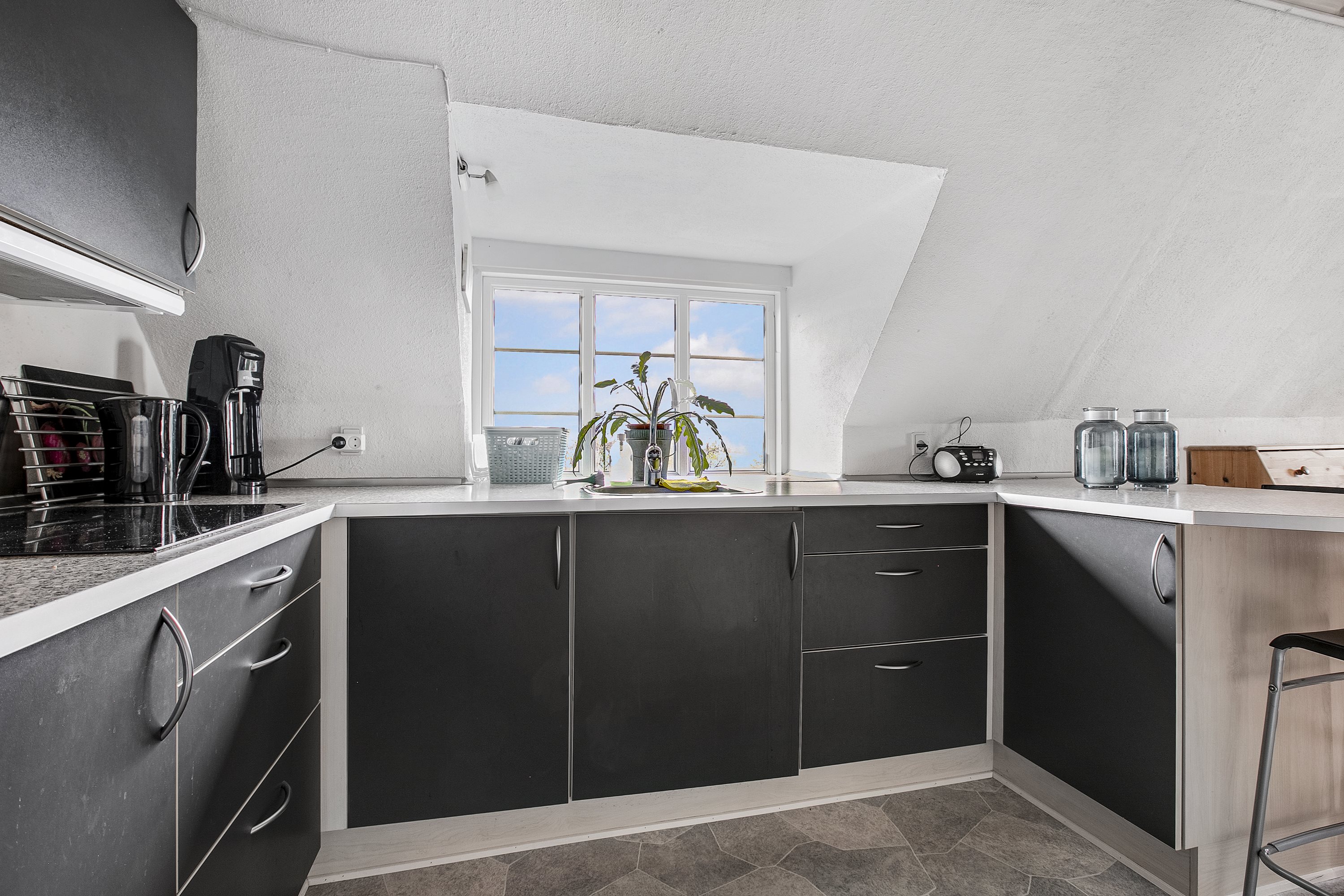 Fremhævet køkken billede i fuldskærmstilstand. Billede af Løgstørvej 134, Stenild, 9500 Hobro