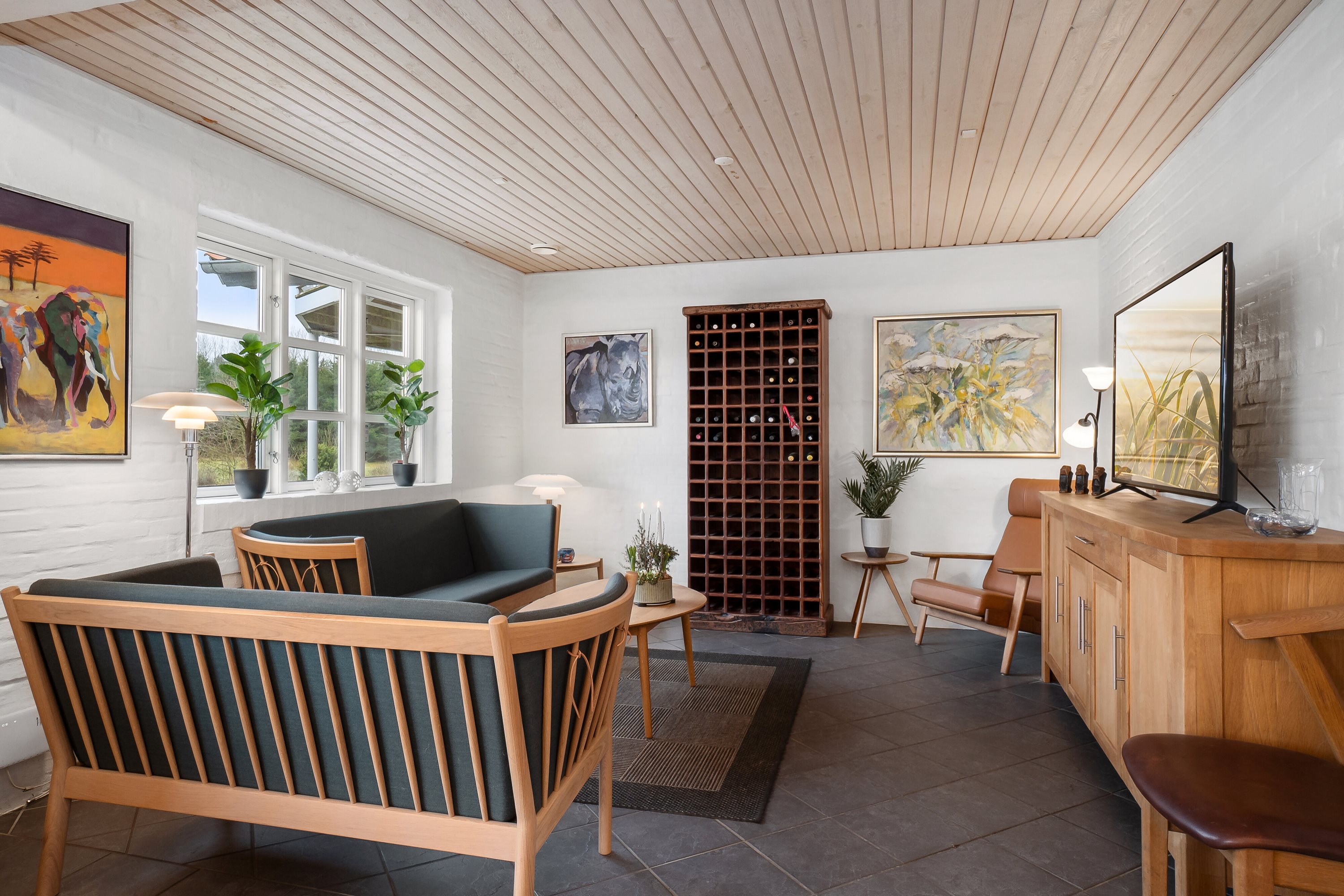 Fremhævet stue billede i fuldskærmstilstand. Billede af Skovhusevej 48, Bælum, 9574 Bælum