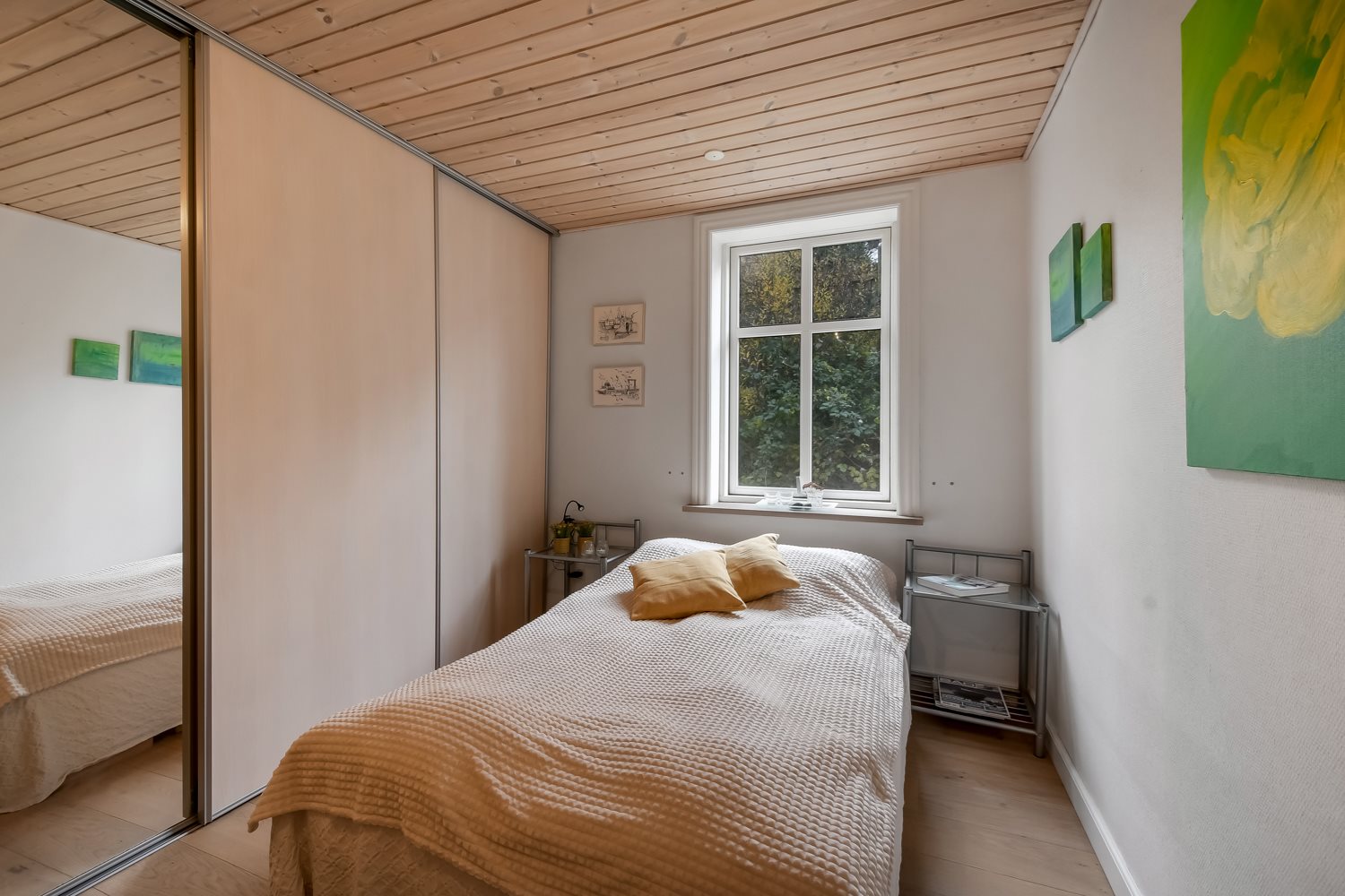 Fremhævet soveværelse billede i fuldskærmstilstand. Billede af Strandvejen 23, st.. tv., 7600 Struer