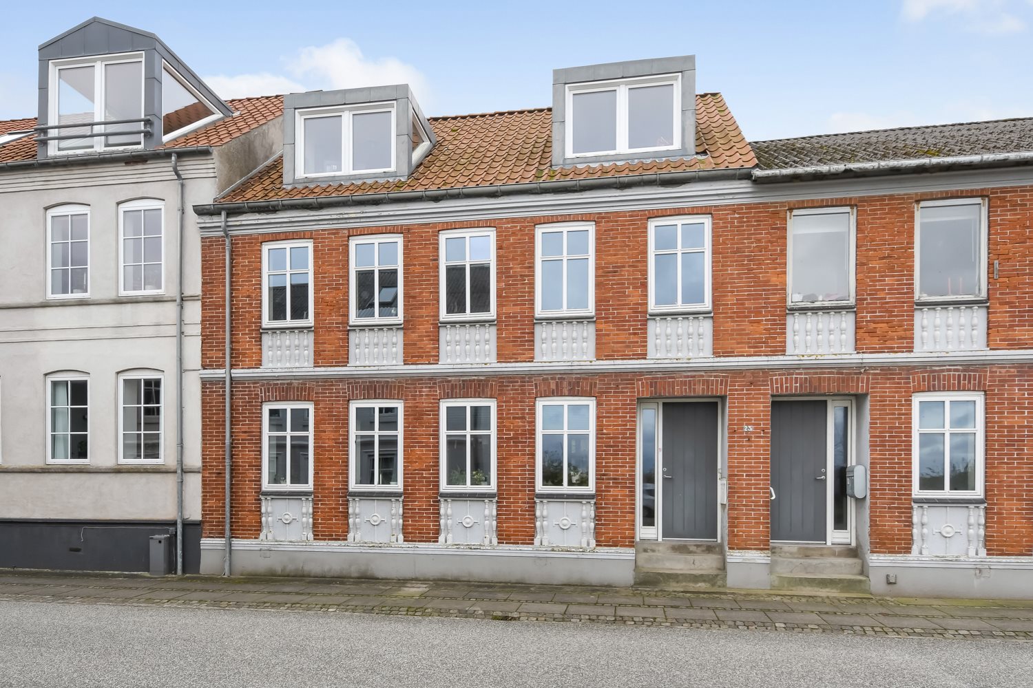 Fremhævet ejendommen billede i fuldskærmstilstand. Billede af Strandvejen 23, st.. tv., 7600 Struer