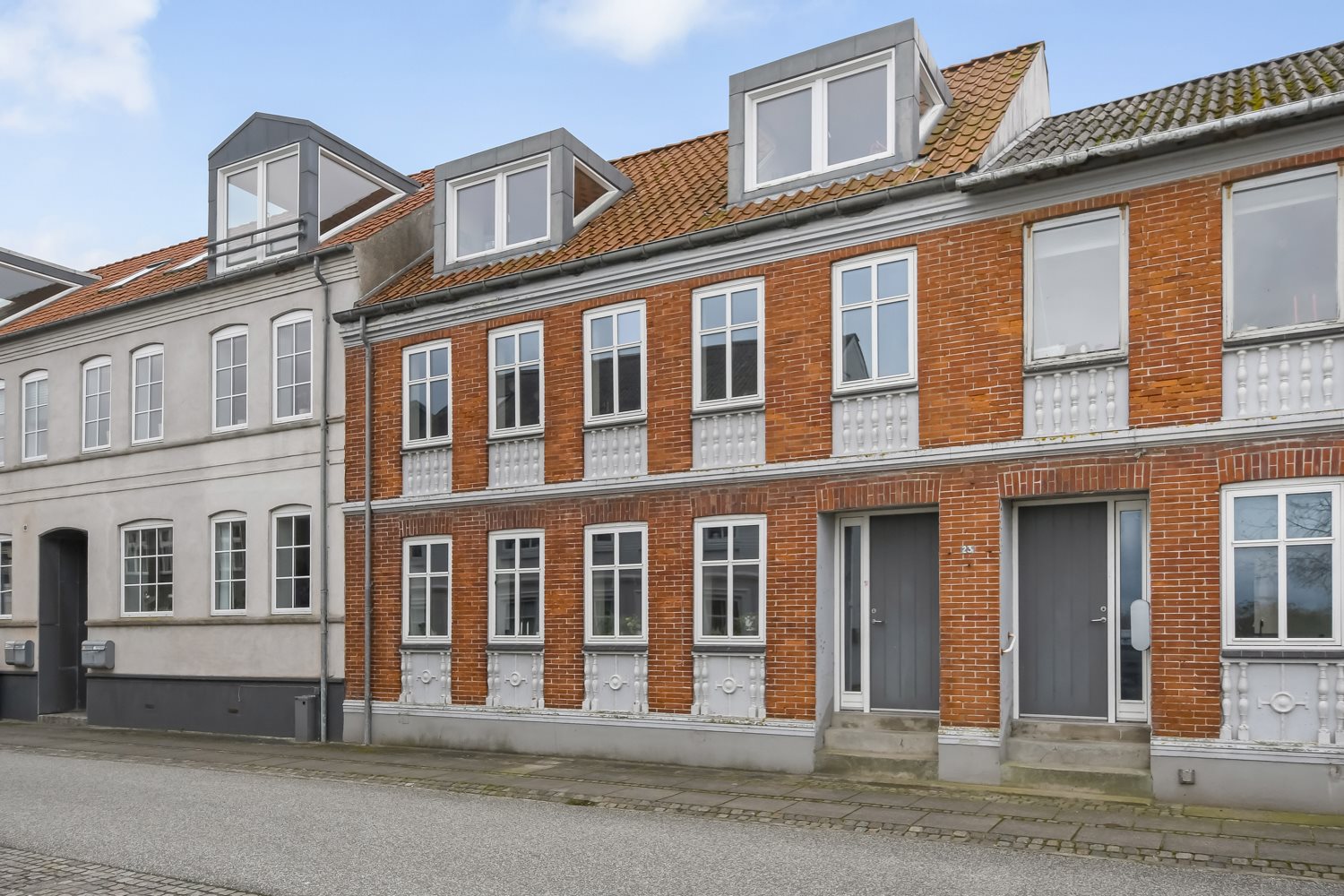 Fremhævet ejendommen billede i fuldskærmstilstand. Billede af Strandvejen 23, st.. tv., 7600 Struer