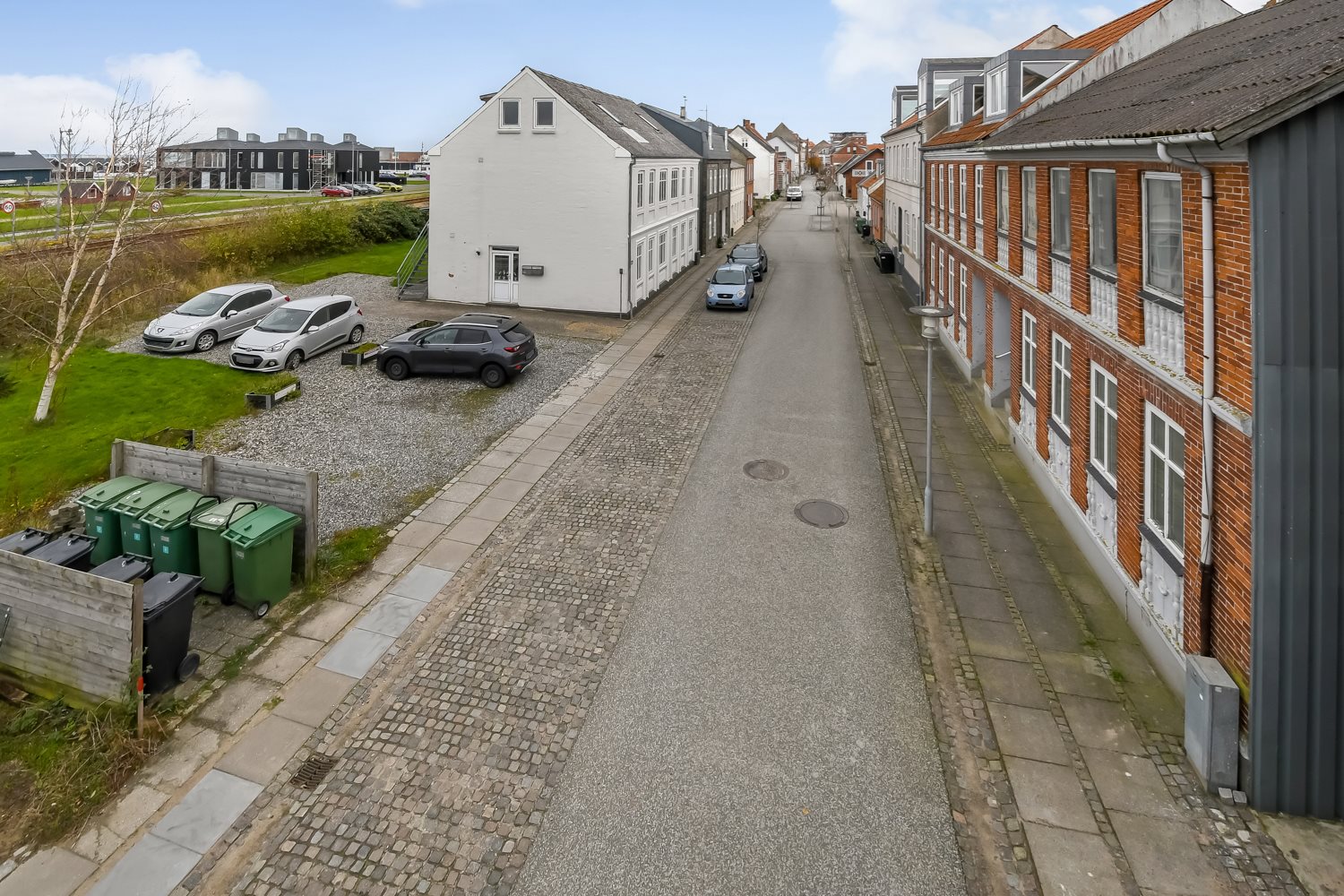 Fremhævet ejendommen billede i fuldskærmstilstand. Billede af Strandvejen 23, st.. tv., 7600 Struer