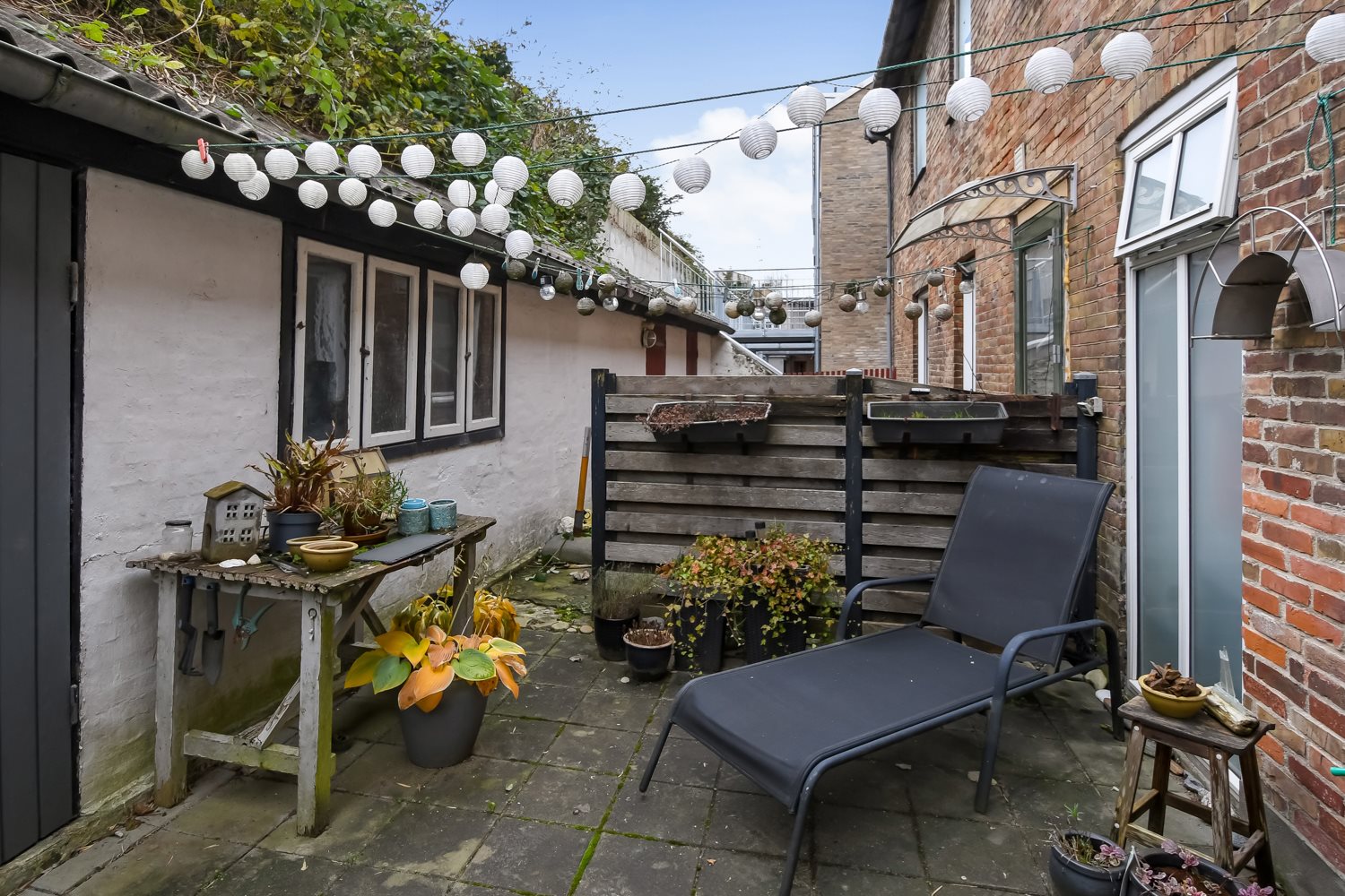 Fremhævet gårdhave billede i fuldskærmstilstand. Billede af Strandvejen 23, st.. tv., 7600 Struer