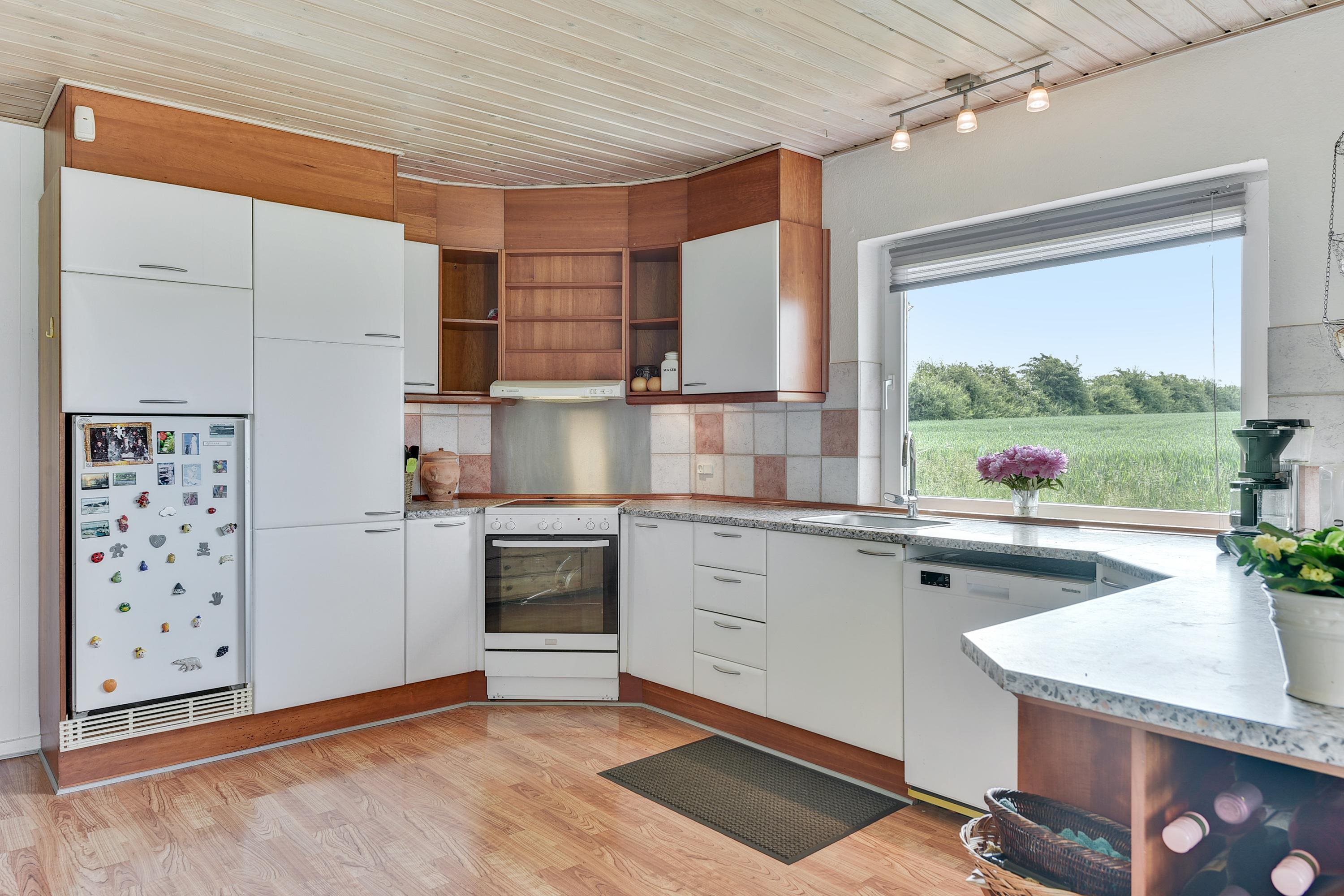 Fremhævet køkken billede i fuldskærmstilstand. Billede af Trelde Møllevej 3, Trelde, 7000 Fredericia