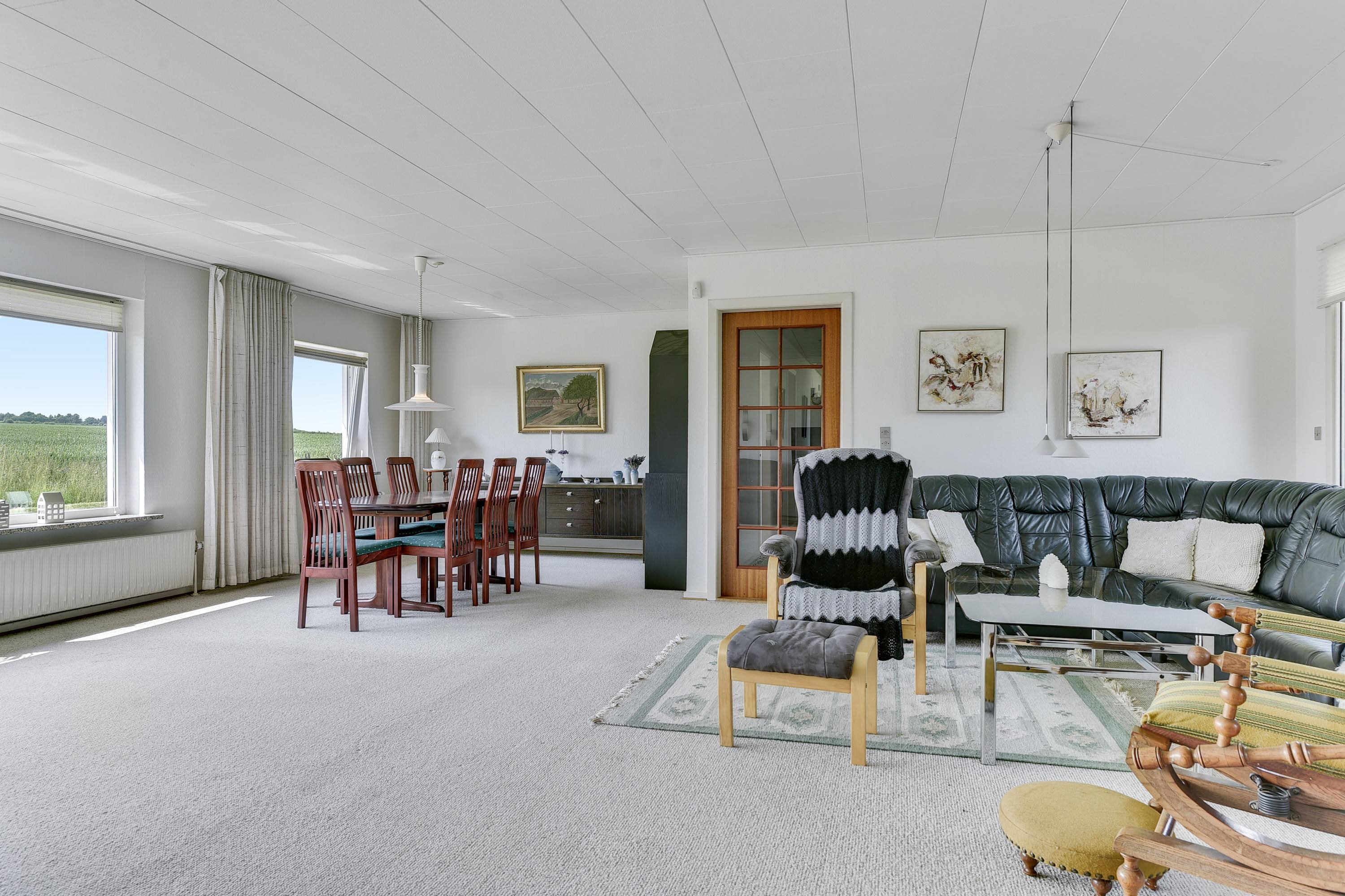 Fremhævet stue billede i fuldskærmstilstand. Billede af Trelde Møllevej 3, Trelde, 7000 Fredericia