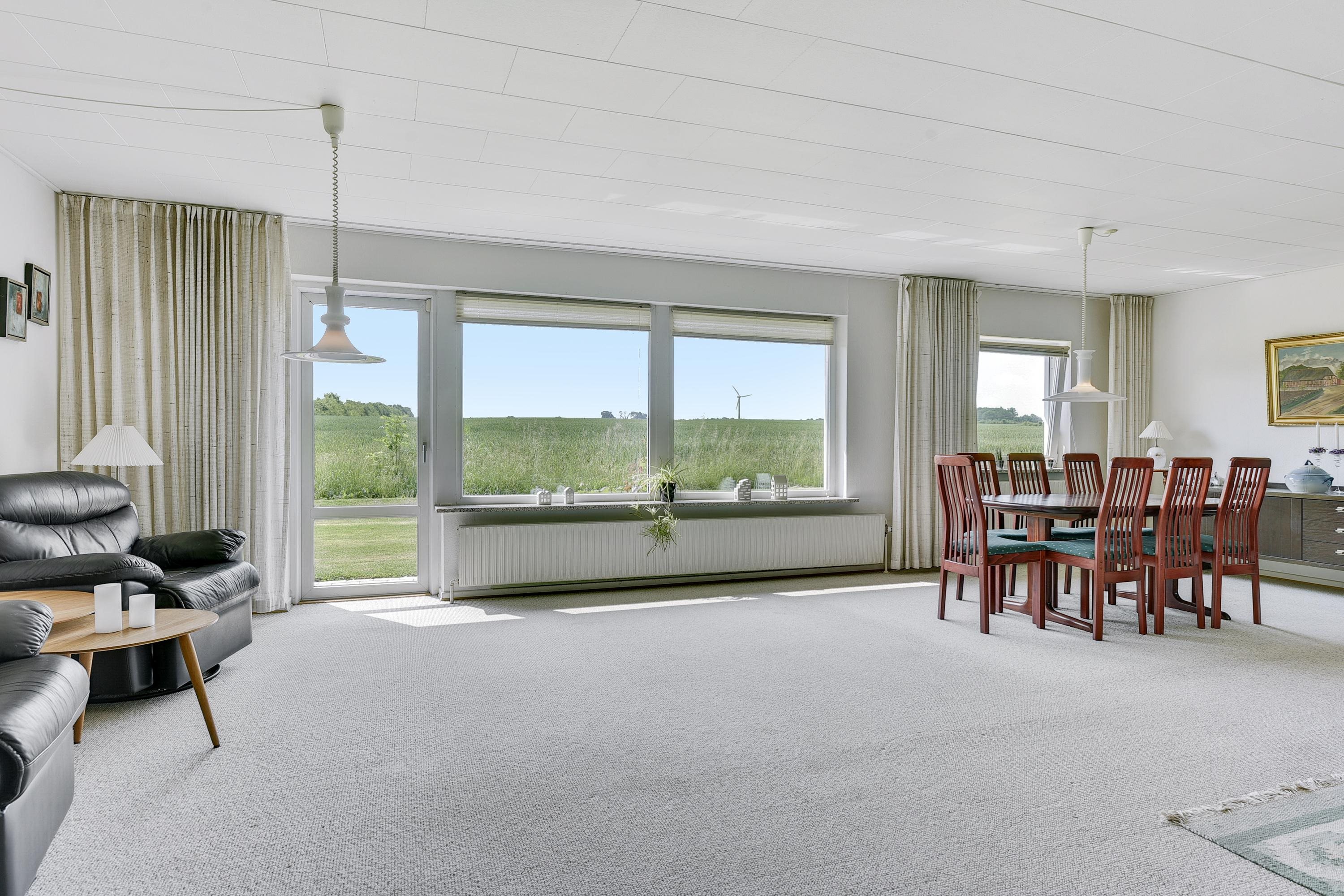 Fremhævet stue billede i fuldskærmstilstand. Billede af Trelde Møllevej 3, Trelde, 7000 Fredericia