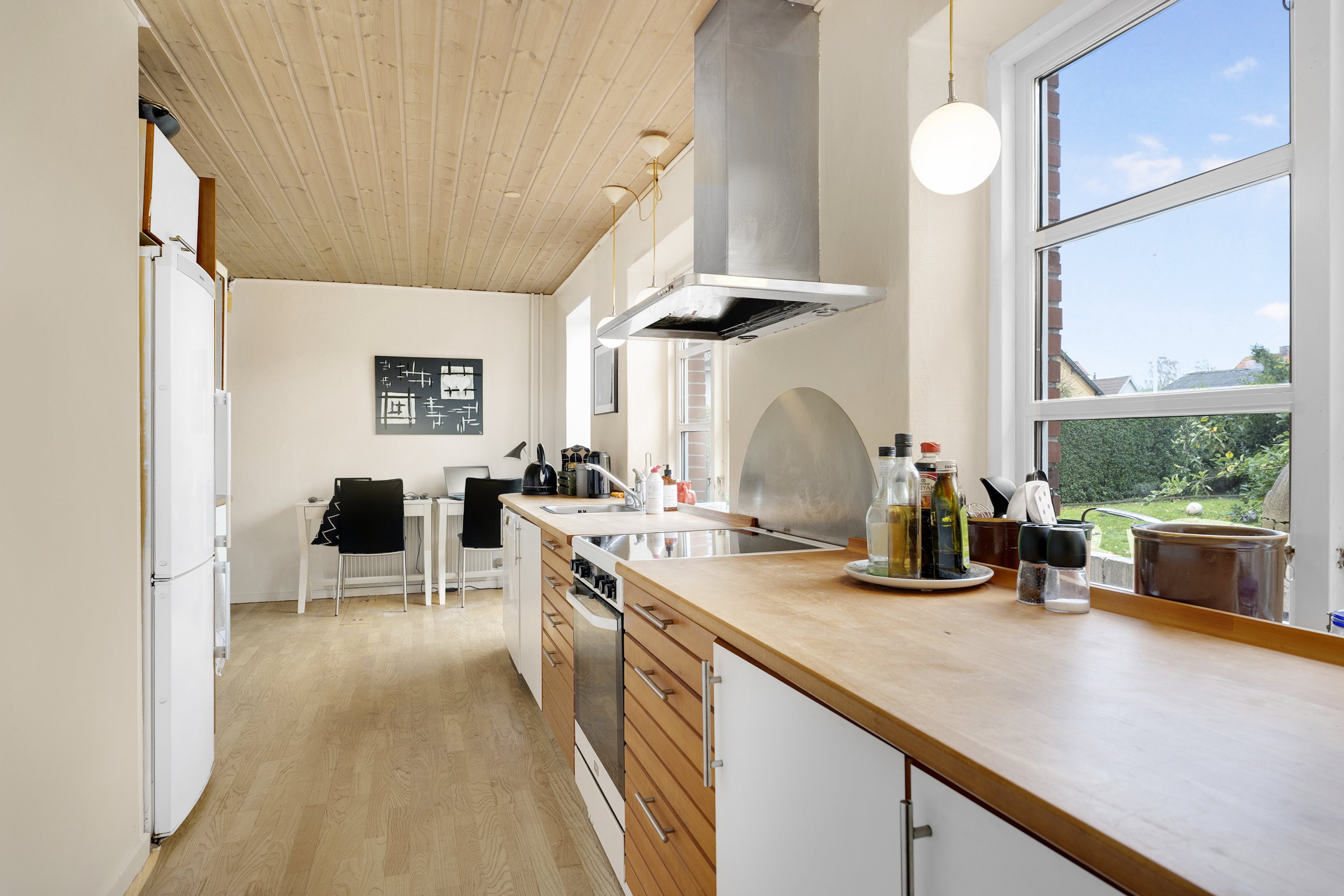 Fremhævet køkken billede i fuldskærmstilstand. Billede af Astrupvej 1, 8930 Randers NØ