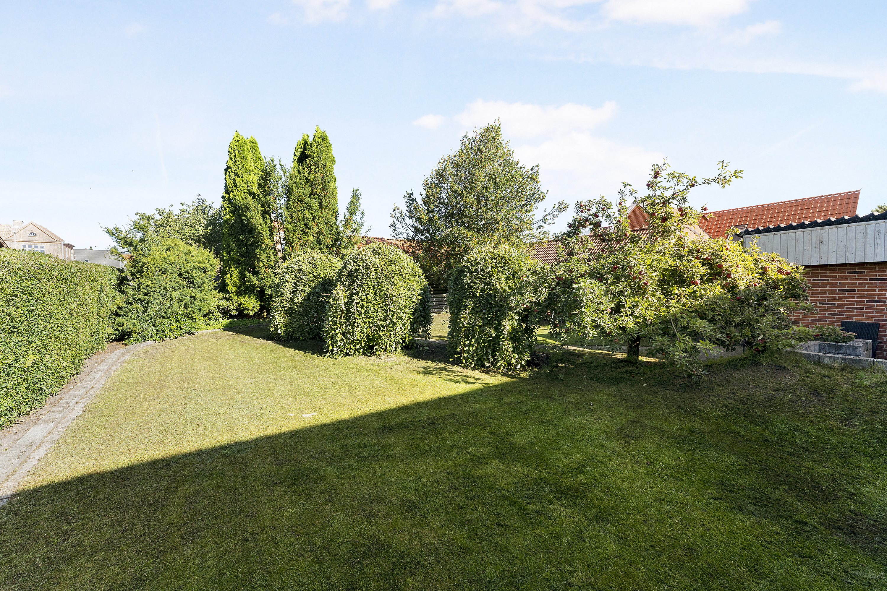 Fremhævet have billede i fuldskærmstilstand. Billede af Astrupvej 1, 8930 Randers NØ