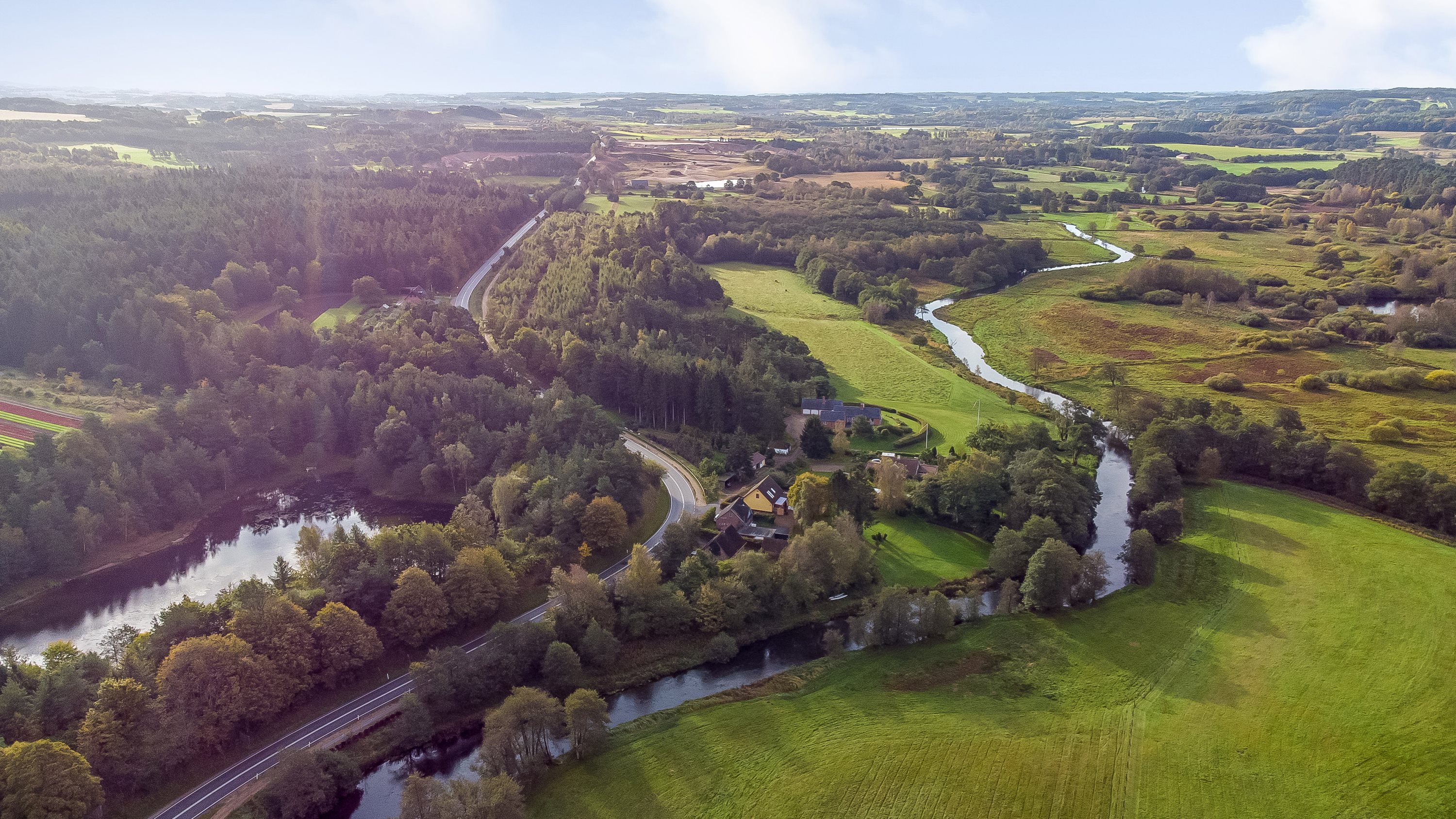 Fremhævet ejendommen billede i fuldskærmstilstand. Billede af Gudenåvej 60, Voervadsbro, 8660 Skanderborg
