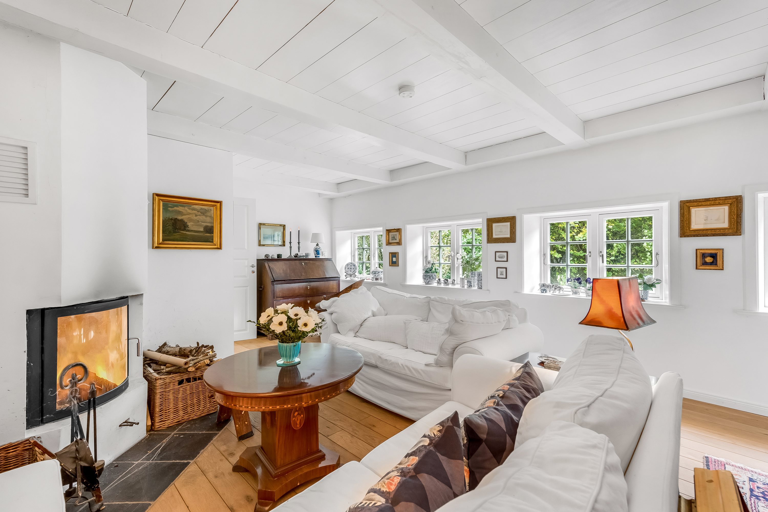 Fremhævet stue billede i fuldskærmstilstand. Billede af Kogsbølvej 5, Nr. Sejerslev, 6280 Højer