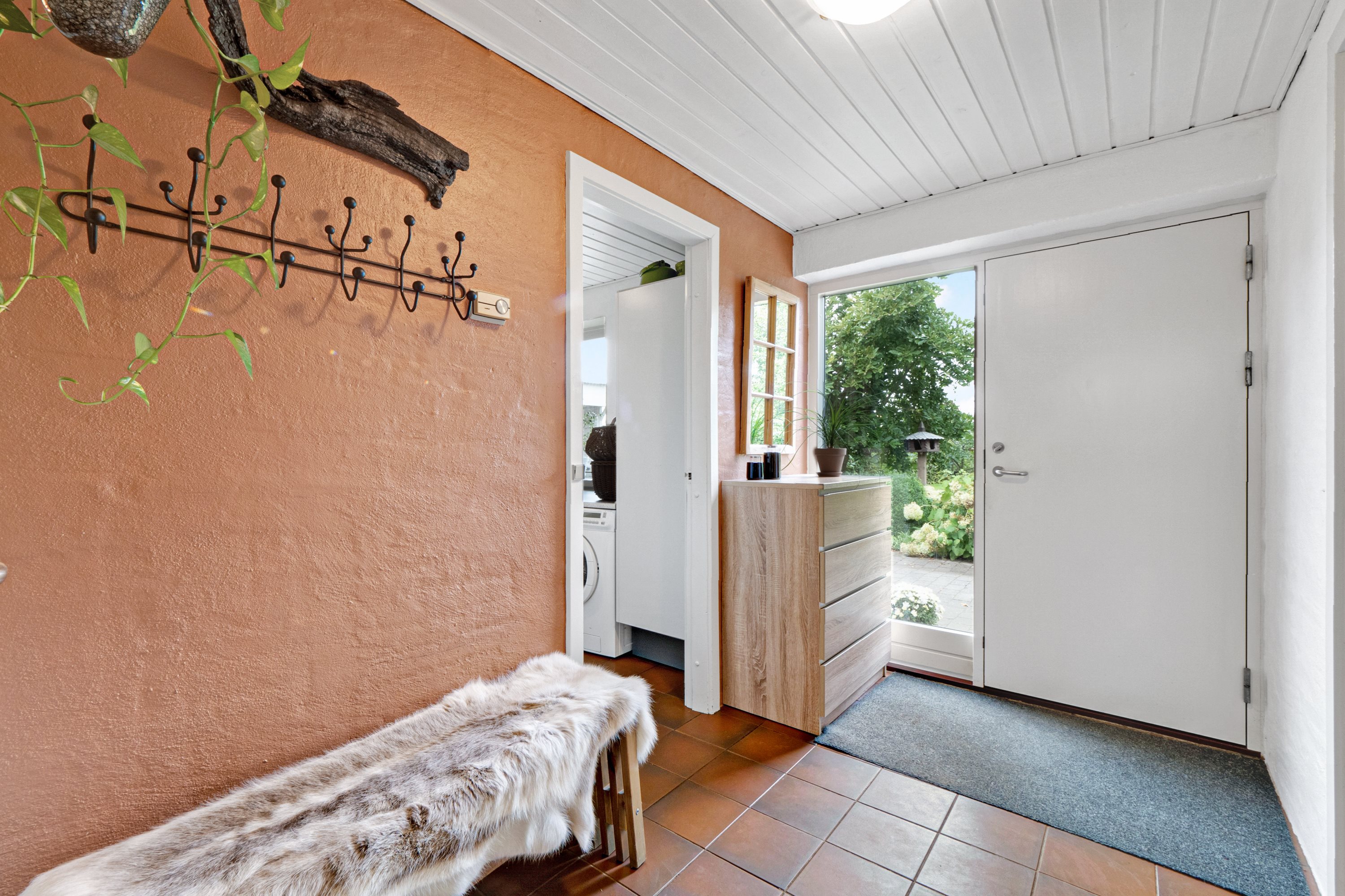 Miniaturebillede 2: entré. Billede af Engen 2, Øster Jølby, 7950 Erslev