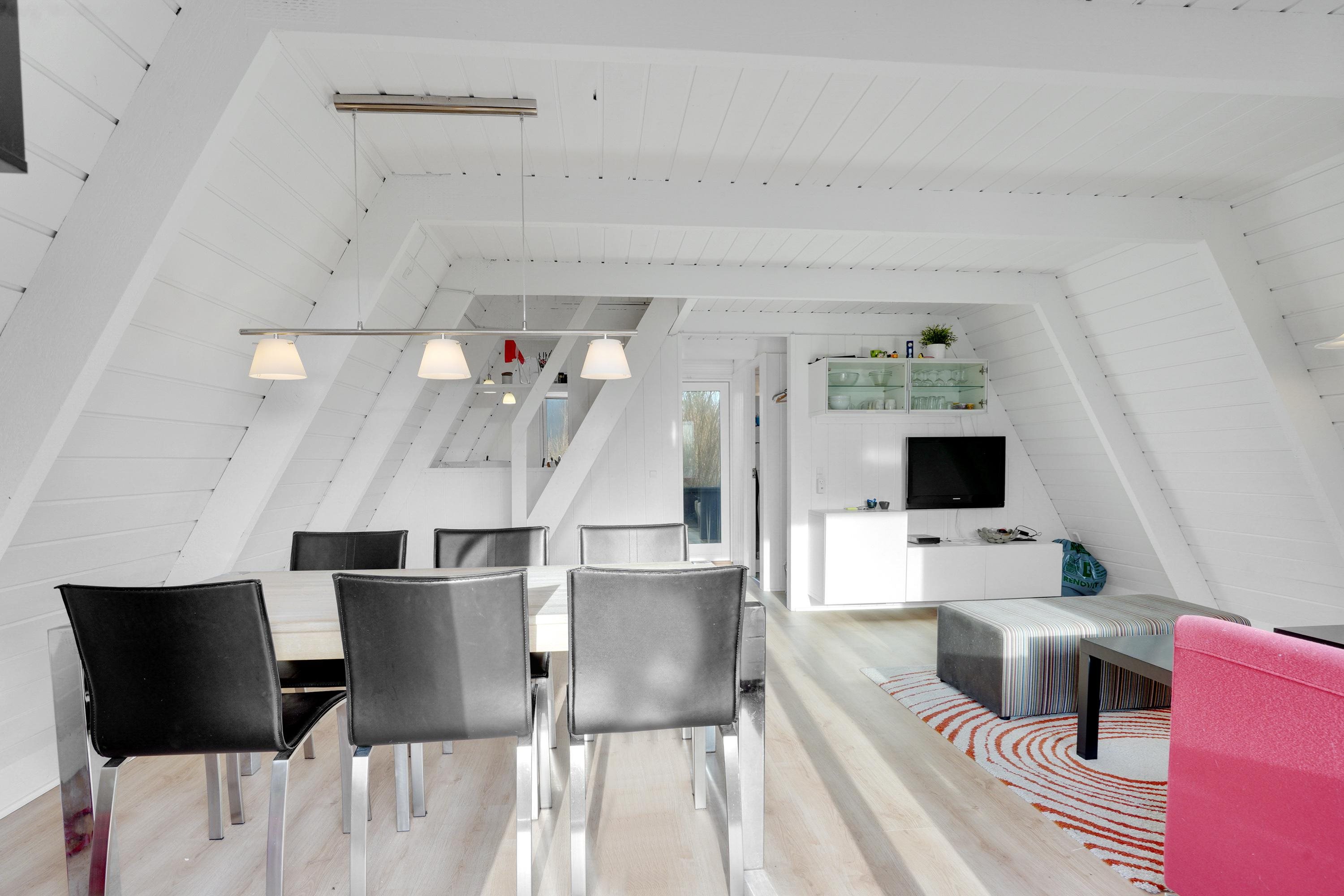 Fremhævet stue billede i fuldskærmstilstand. Billede af Golfsvinget 243, Gatten, 9640 Farsø