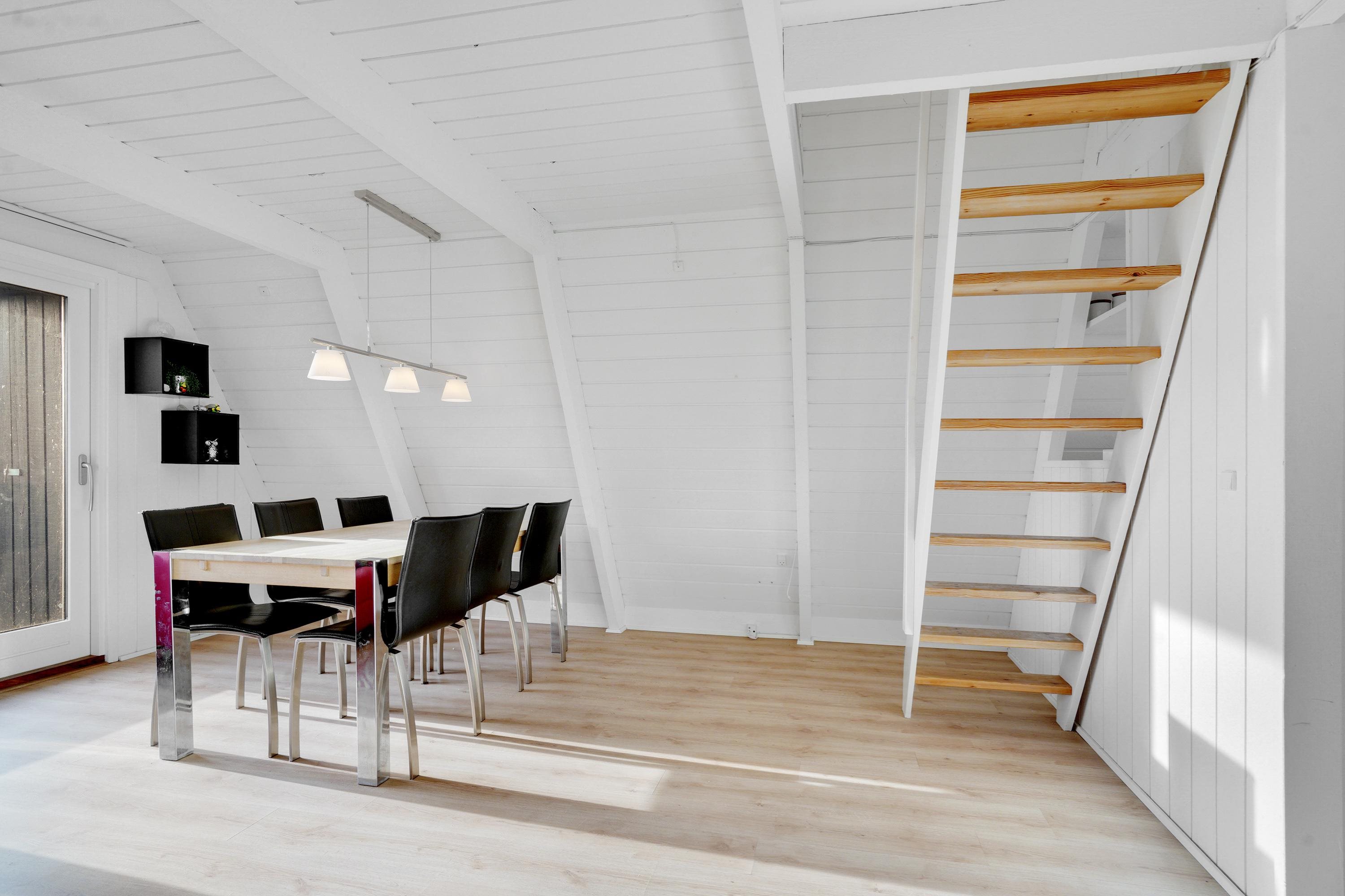 Fremhævet stue billede i fuldskærmstilstand. Billede af Golfsvinget 243, Gatten, 9640 Farsø