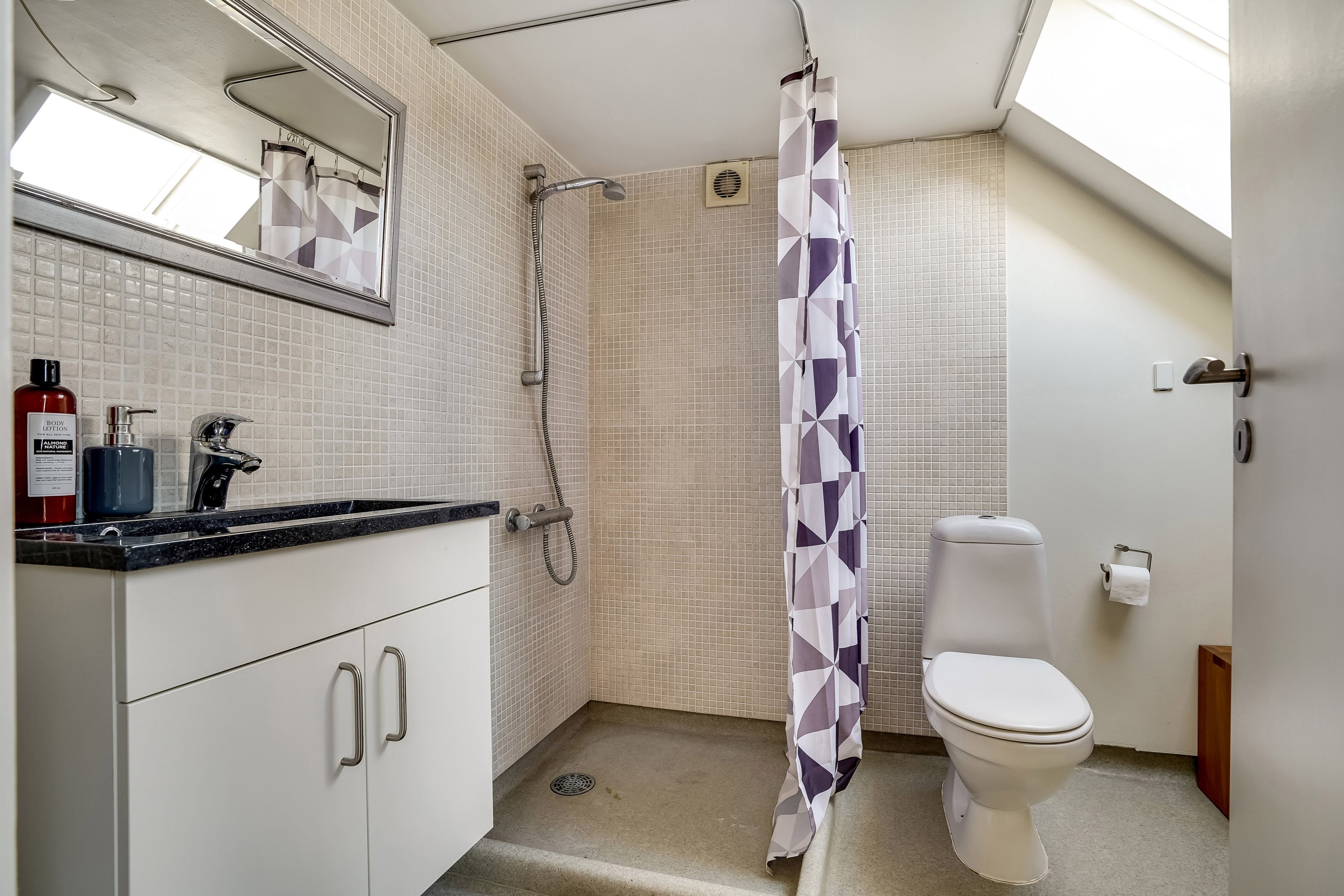 Fremhævet andet billede i fuldskærmstilstand. Billede af Viborgvej 4, 7160 Tørring