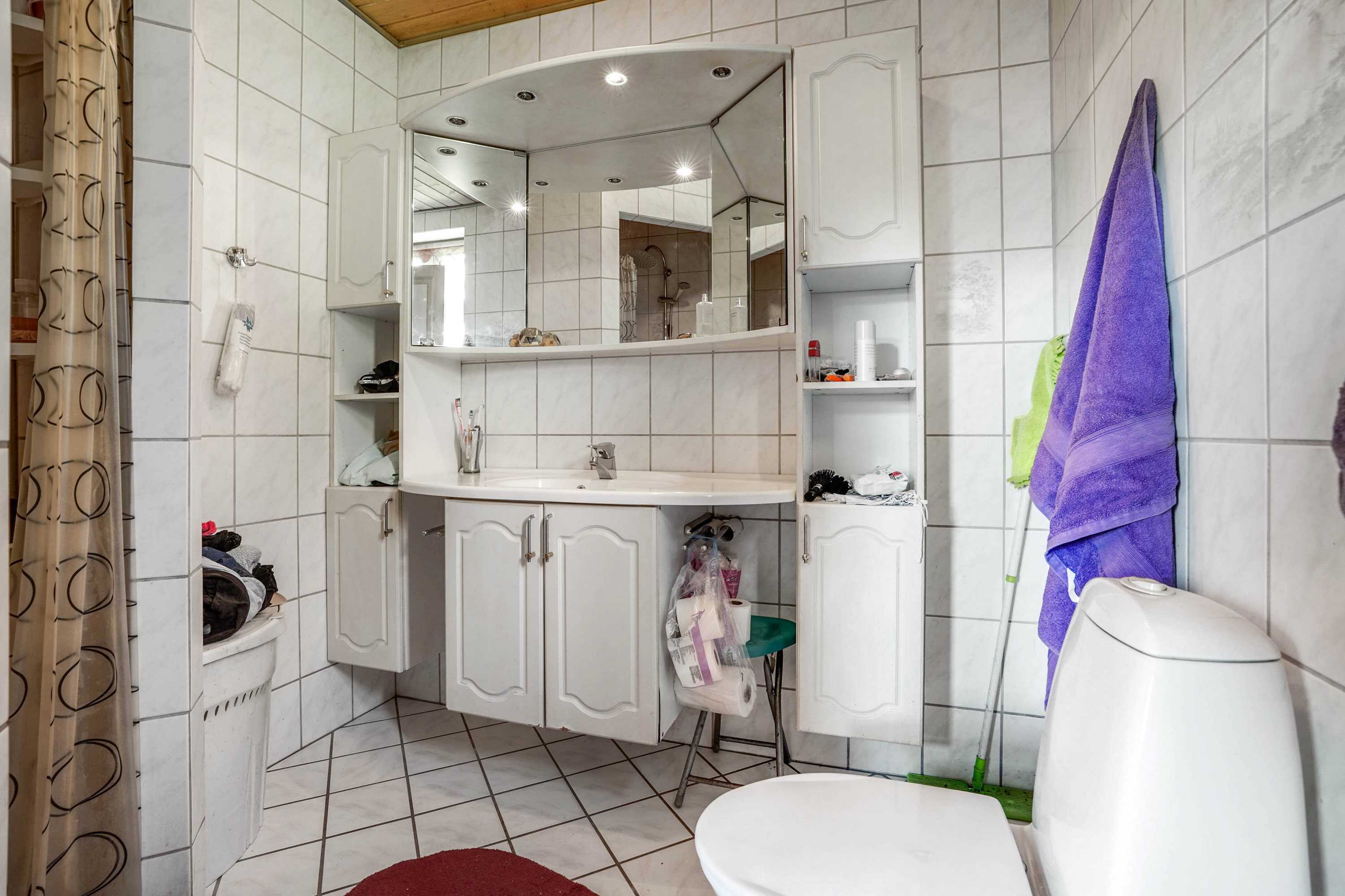 Fremhævet badeværelse billede i fuldskærmstilstand. Billede af Glejbjergvej 18, Rebelsig, 6740 Bramming