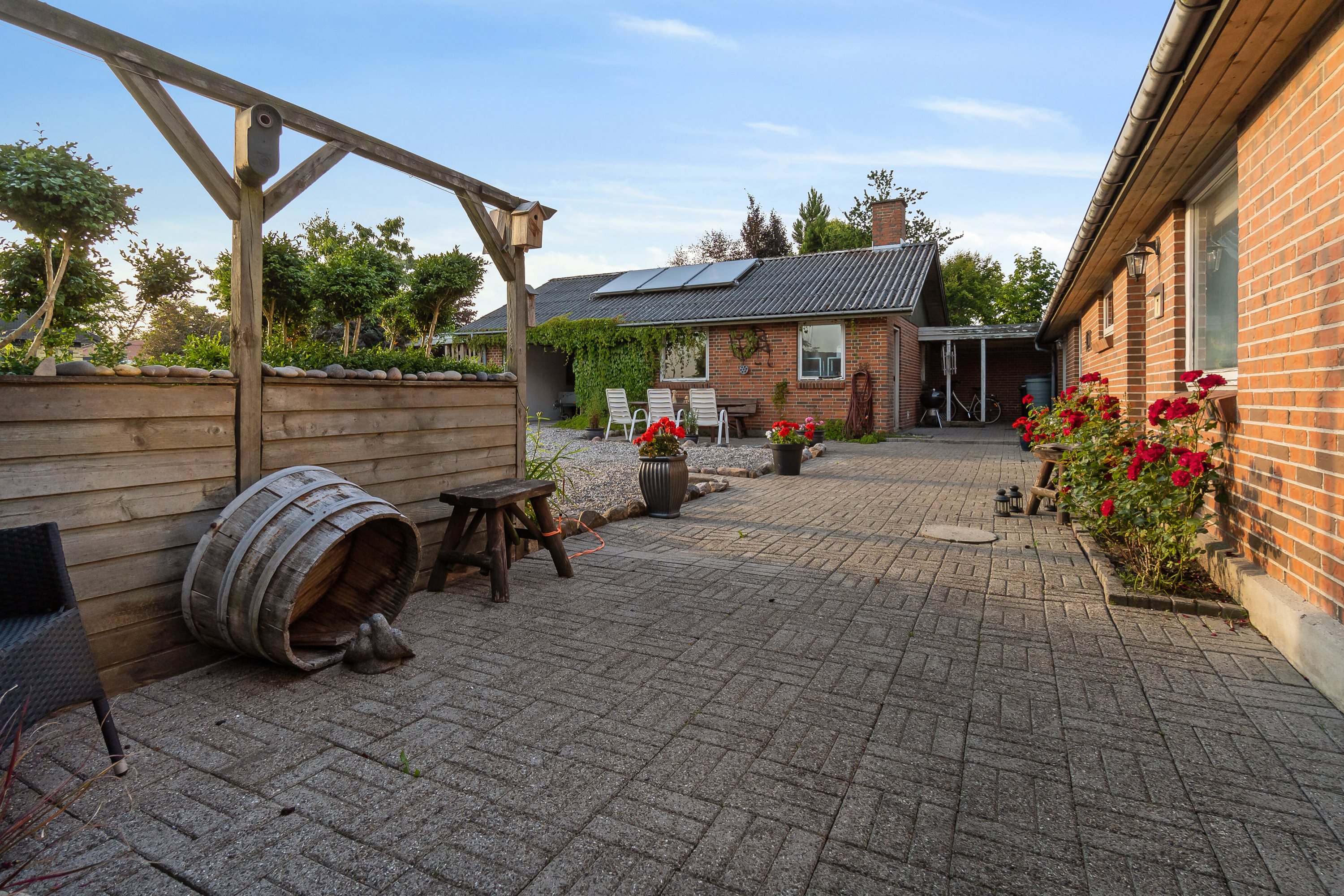 Fremhævet terrasse billede i fuldskærmstilstand. Billede af Linalyst 7, 9610 Nørager