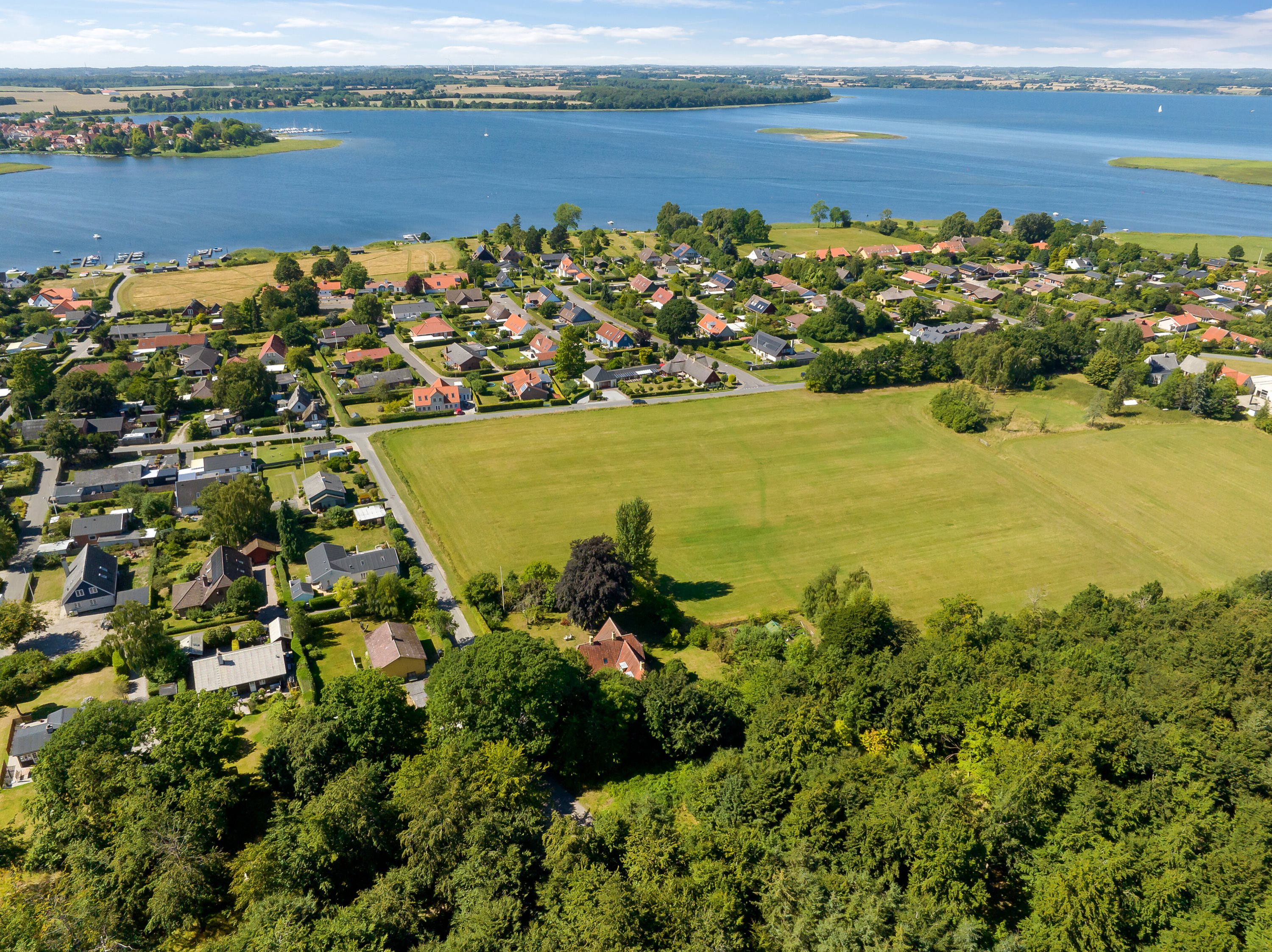 Fremhævet luftfoto billede i fuldskærmstilstand. Billede af Næbvej 25, 4720 Præstø