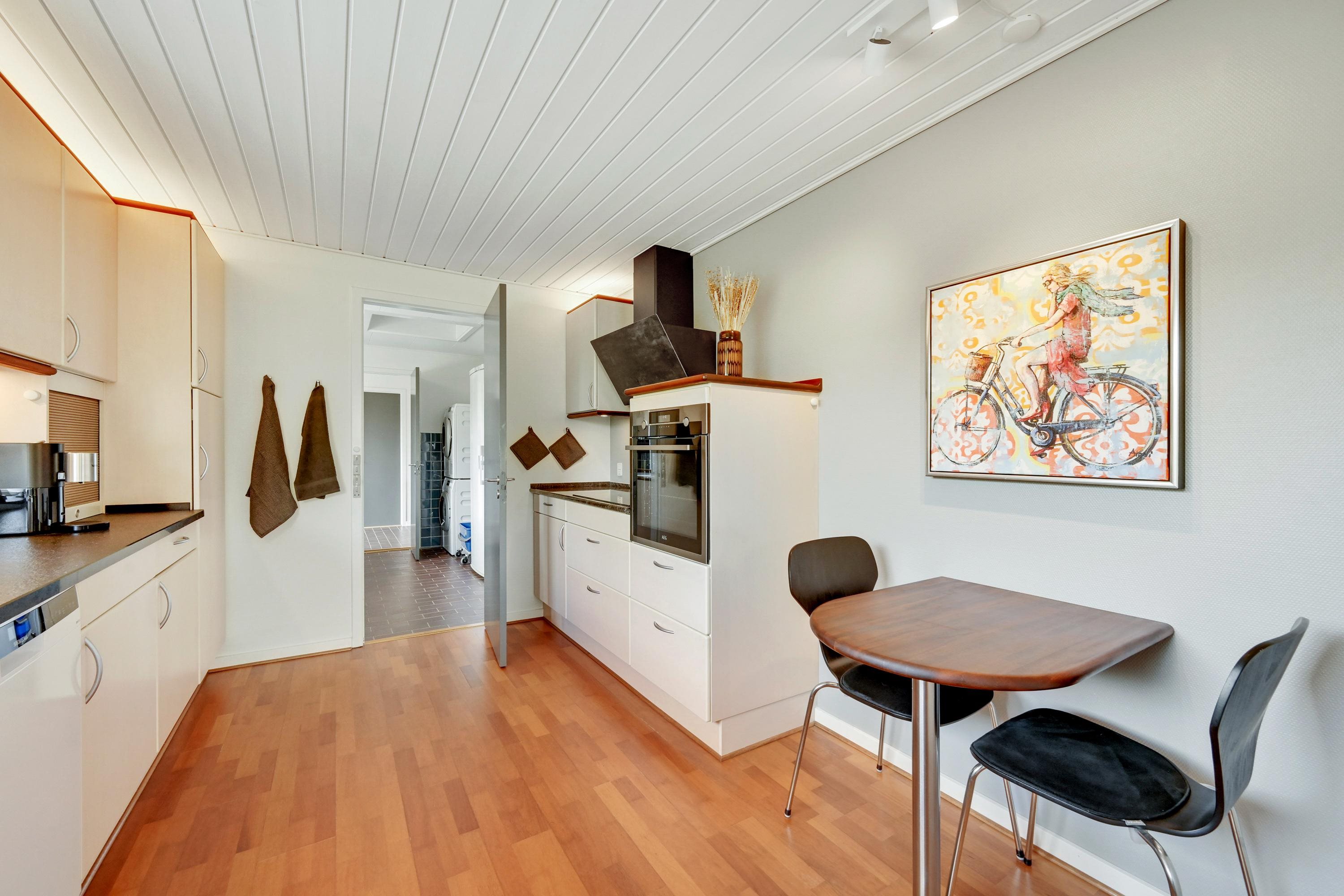 Fremhævet køkken billede i fuldskærmstilstand. Billede af Hirsevænget 4, 7500 Holstebro