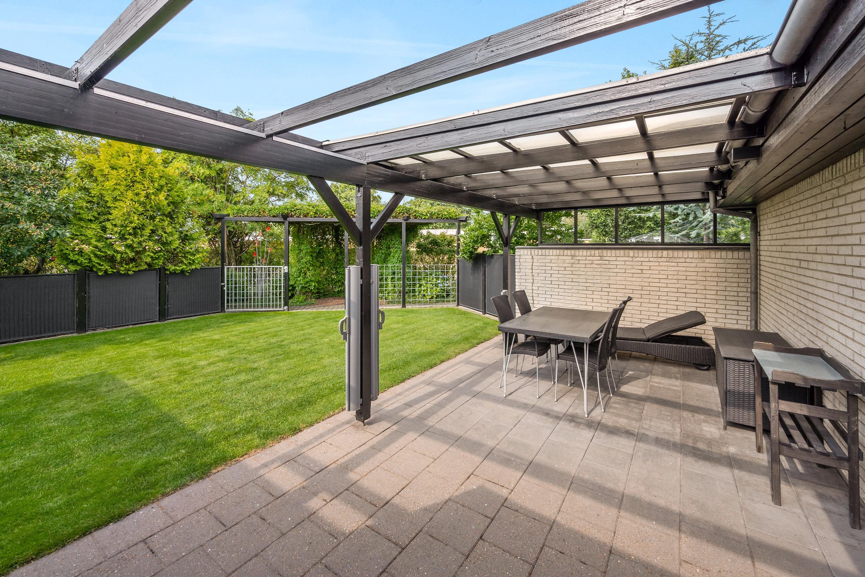 Fremhævet overdækket terrasse billede i fuldskærmstilstand. Billede af Hirsevænget 4, 7500 Holstebro