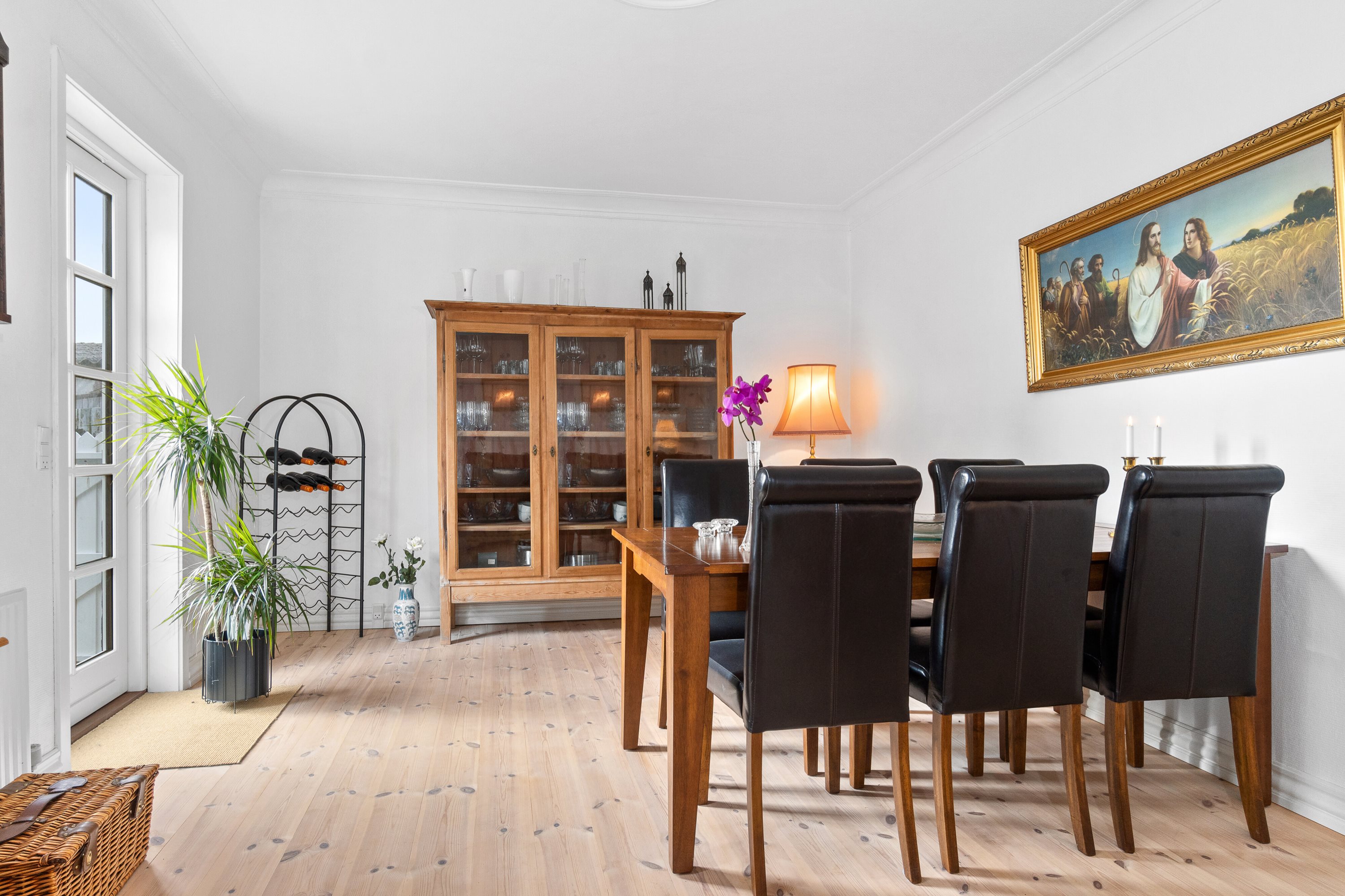 Fremhævet spisestue billede i fuldskærmstilstand. Billede af Savværksvej 1, 5620 Glamsbjerg