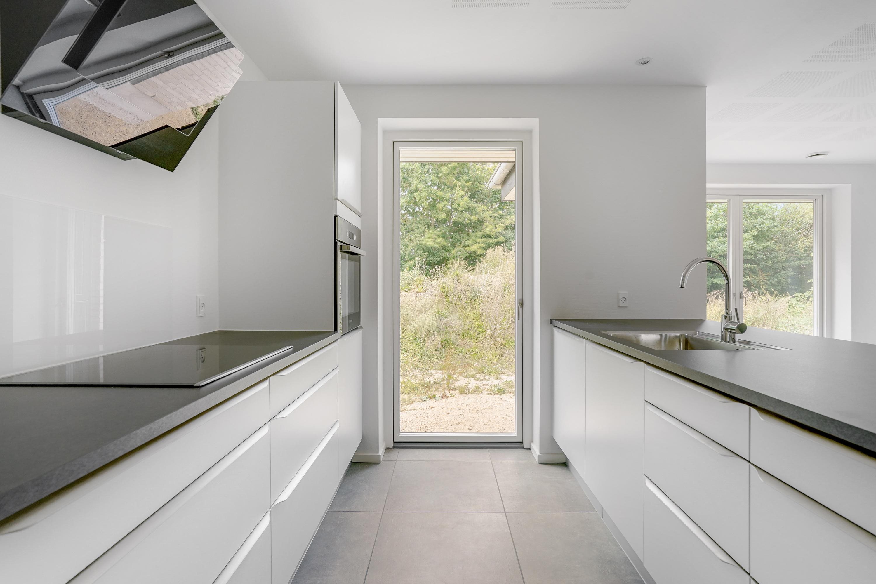 Fremhævet køkken billede i fuldskærmstilstand. Billede af Mommarkvej 348, Tandslet, 6470 Sydals