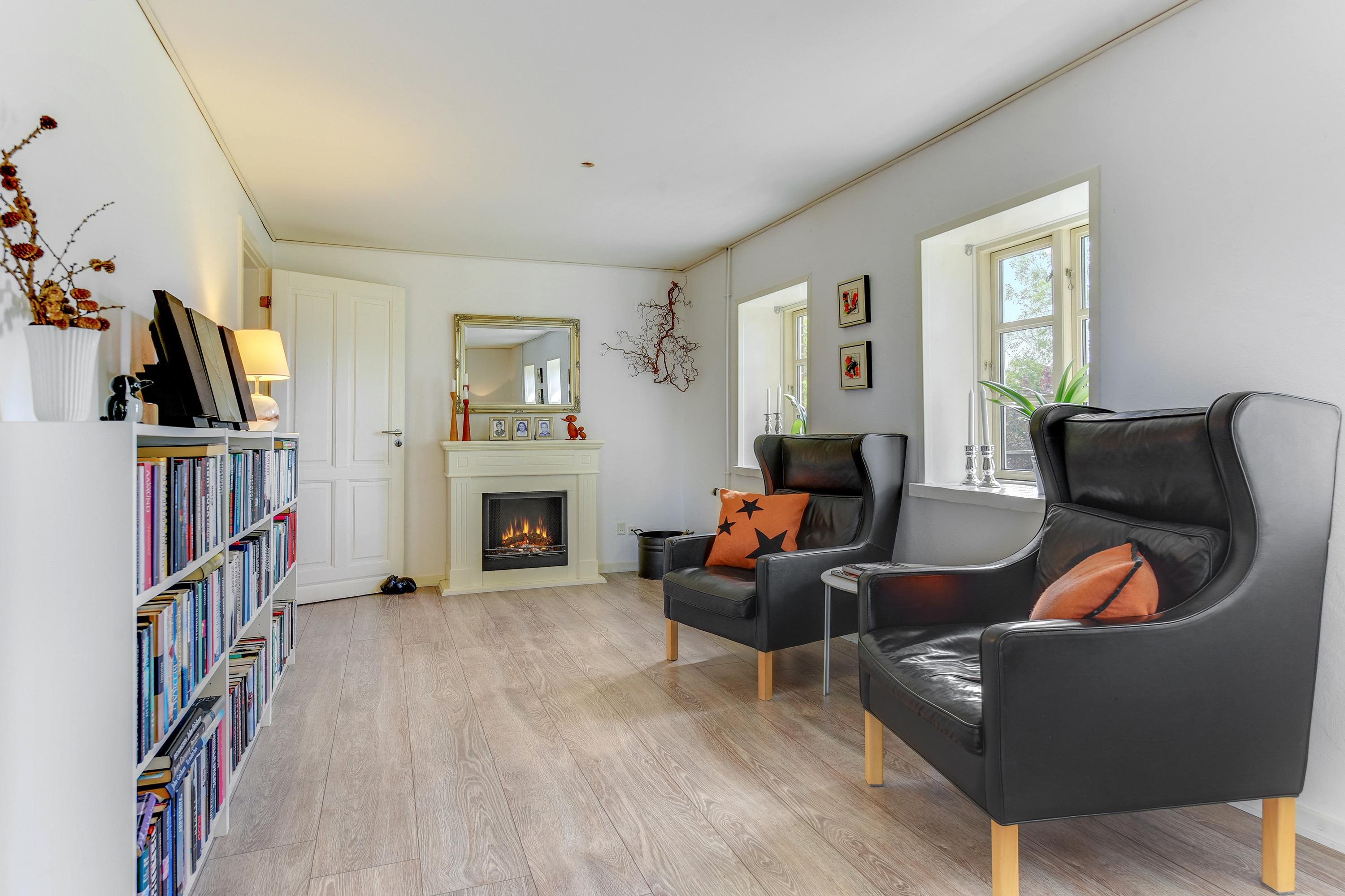 Fremhævet stue billede i fuldskærmstilstand. Billede af Øster Løgumvej 62, Ø Løgum Mark, 6230 Rødekro