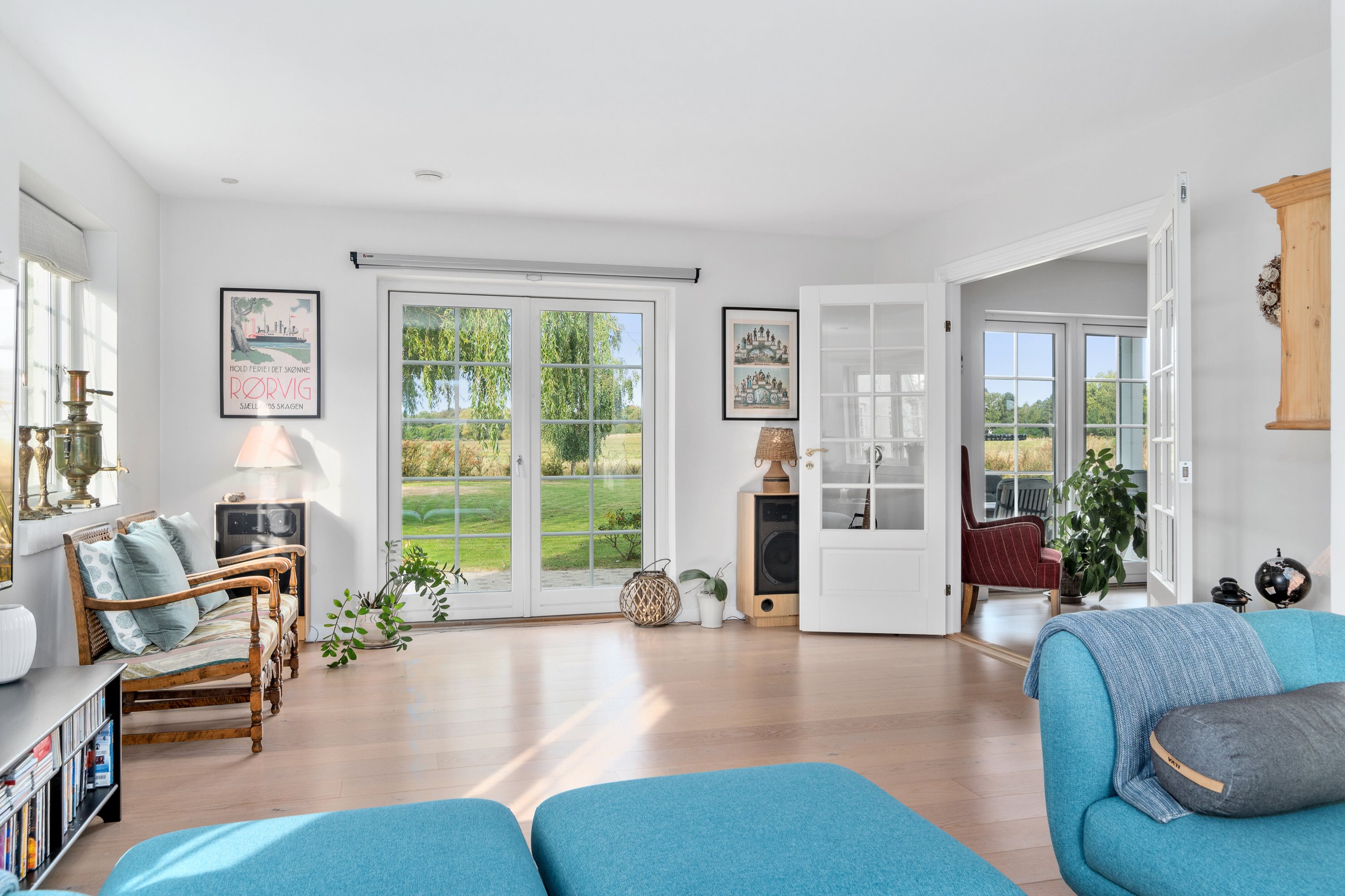 Fremhævet stue billede i fuldskærmstilstand. Billede af Ved Møllen 11, 4581 Rørvig