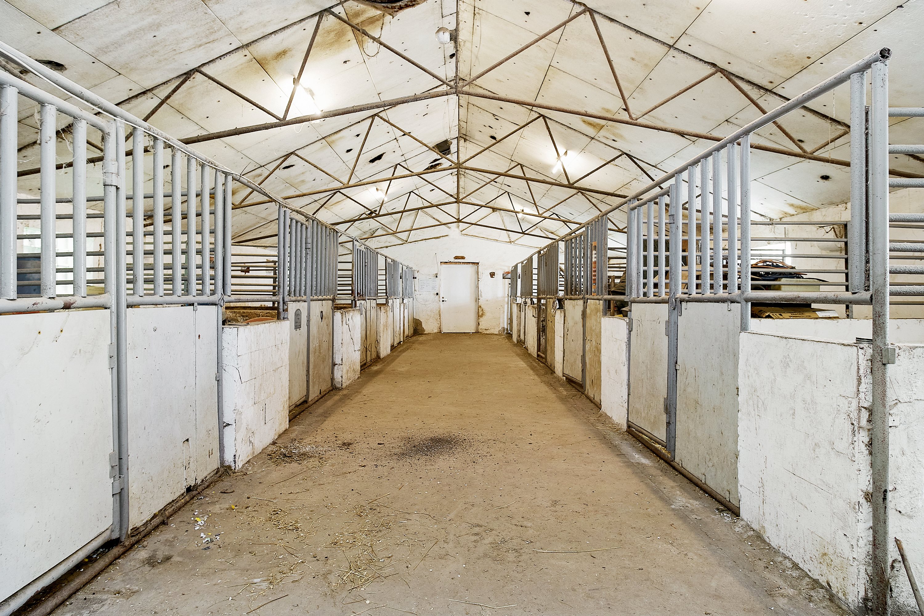 Fremhævet hesteboks billede i fuldskærmstilstand. Billede af Teglværksvej 49, Ølsted, 8723 Løsning